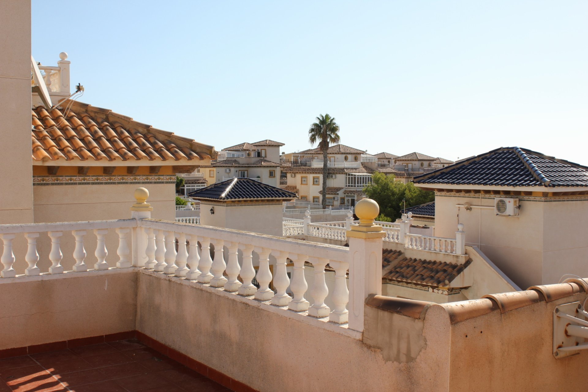 Használt Ingatlanok - Villa -
La Zenia - Costa Blanca