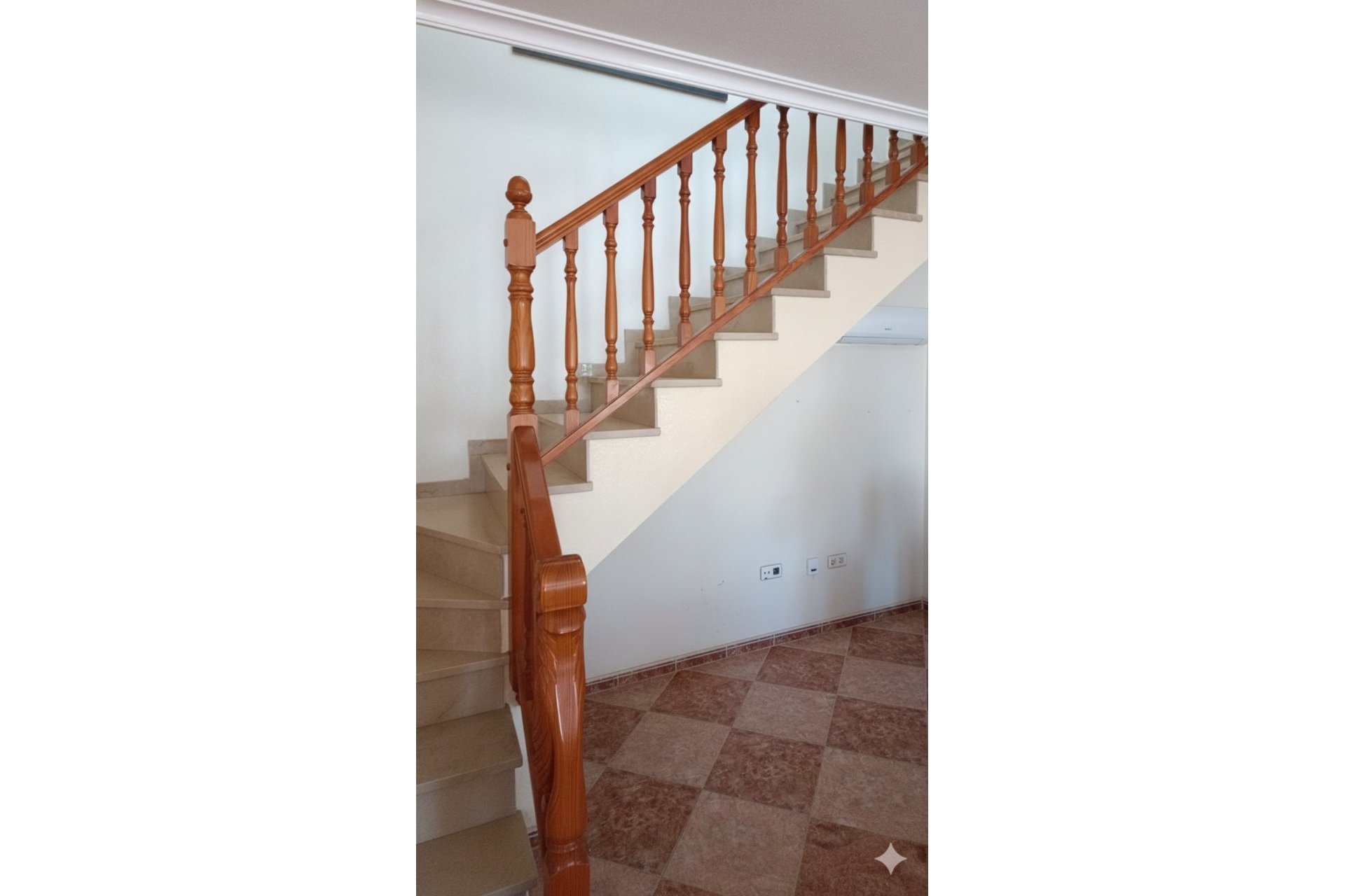 Használt Ingatlanok - Villa -
Los Altos - Costa Blanca