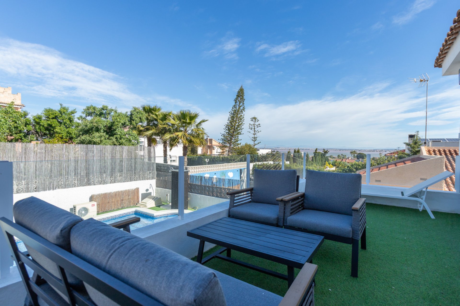 Használt Ingatlanok - Villa -
Los Balcones - Costa Blanca