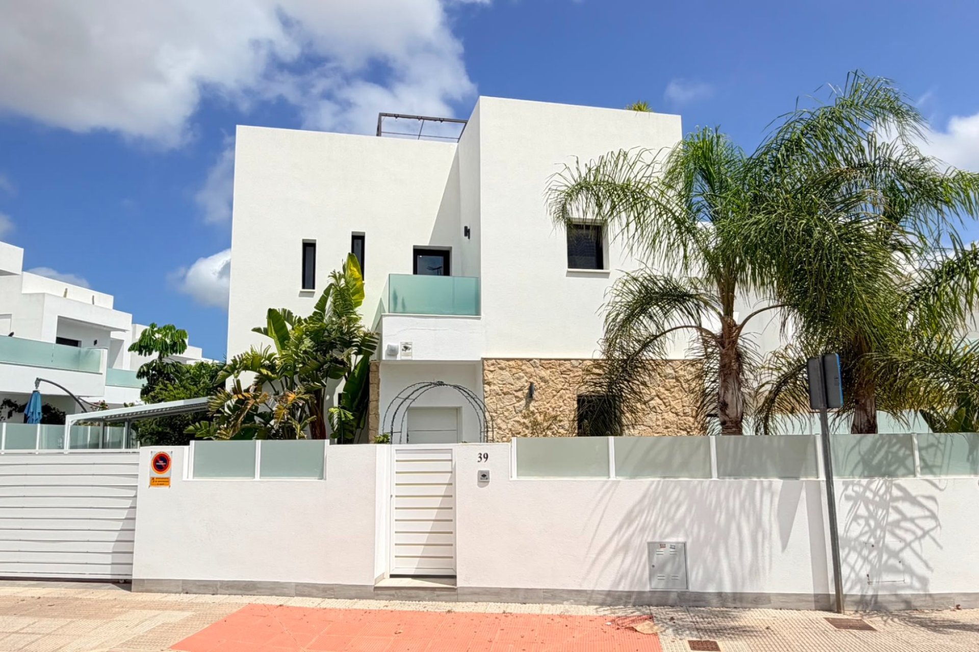 Használt Ingatlanok - Villa -
Los Montesinos - Costa Blanca