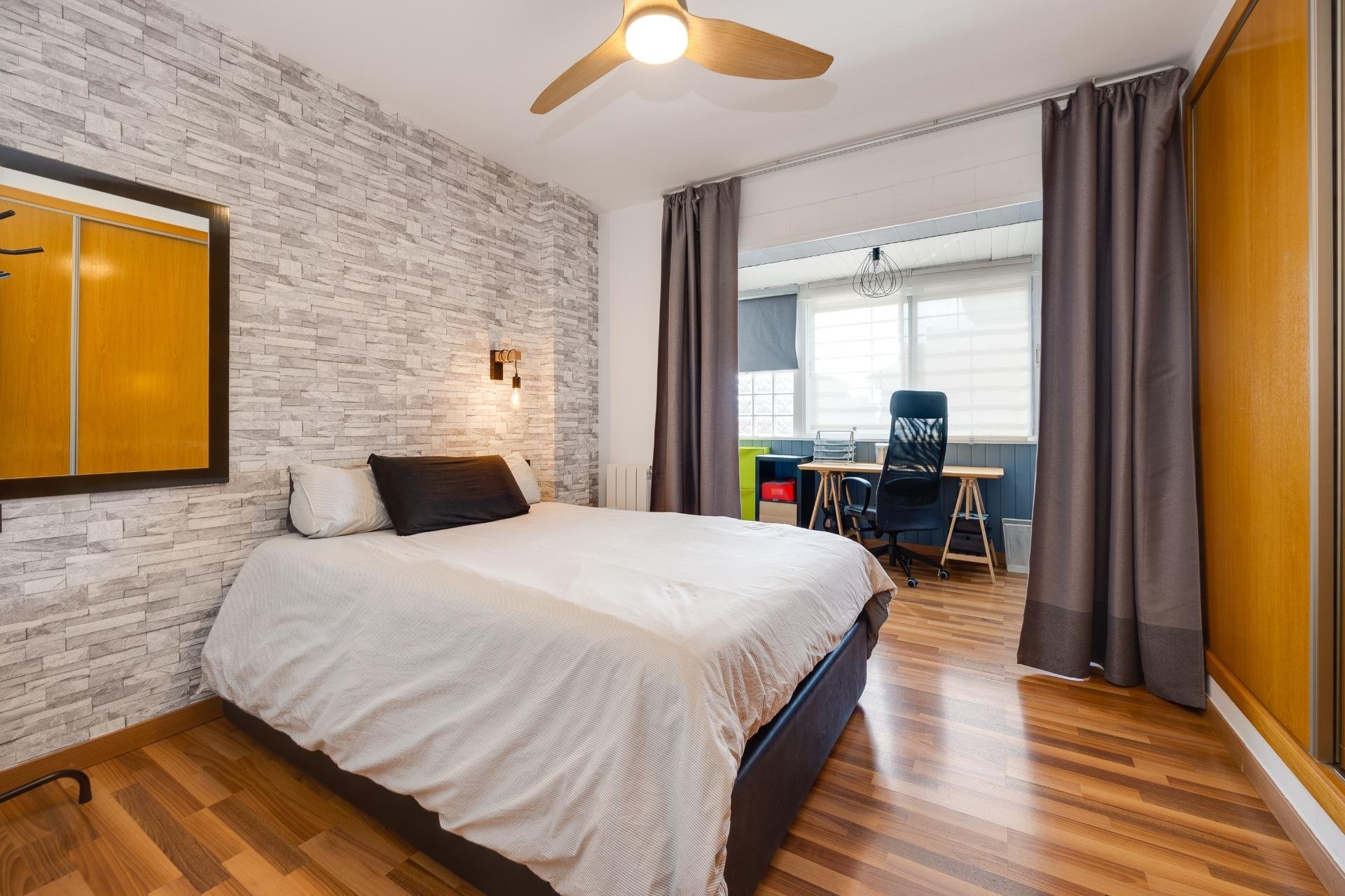 Használt Ingatlanok - Villa -
Los Montesinos - La Herrada