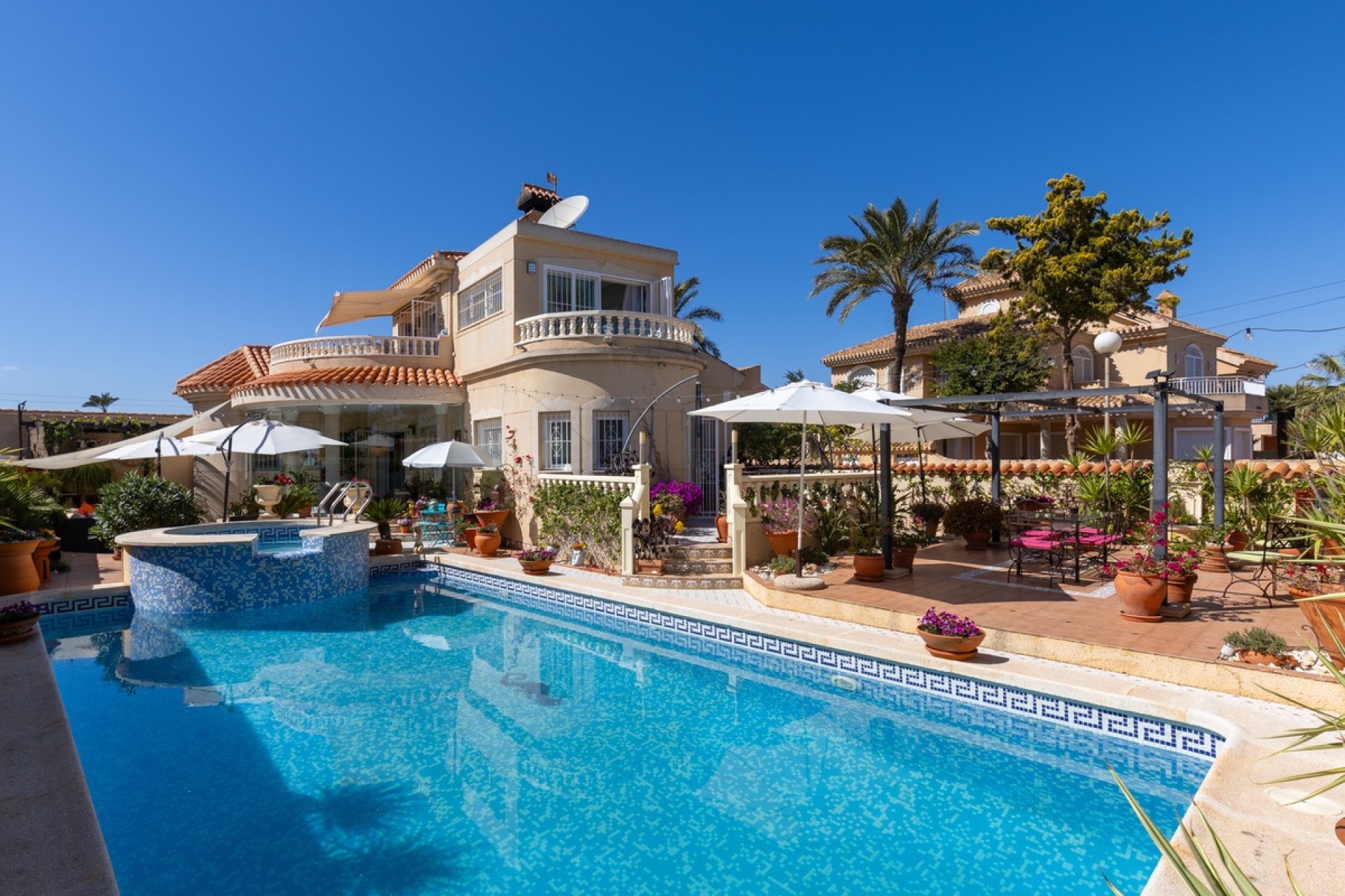 Használt Ingatlanok - Villa -
Los Urrutias - Costa Calida