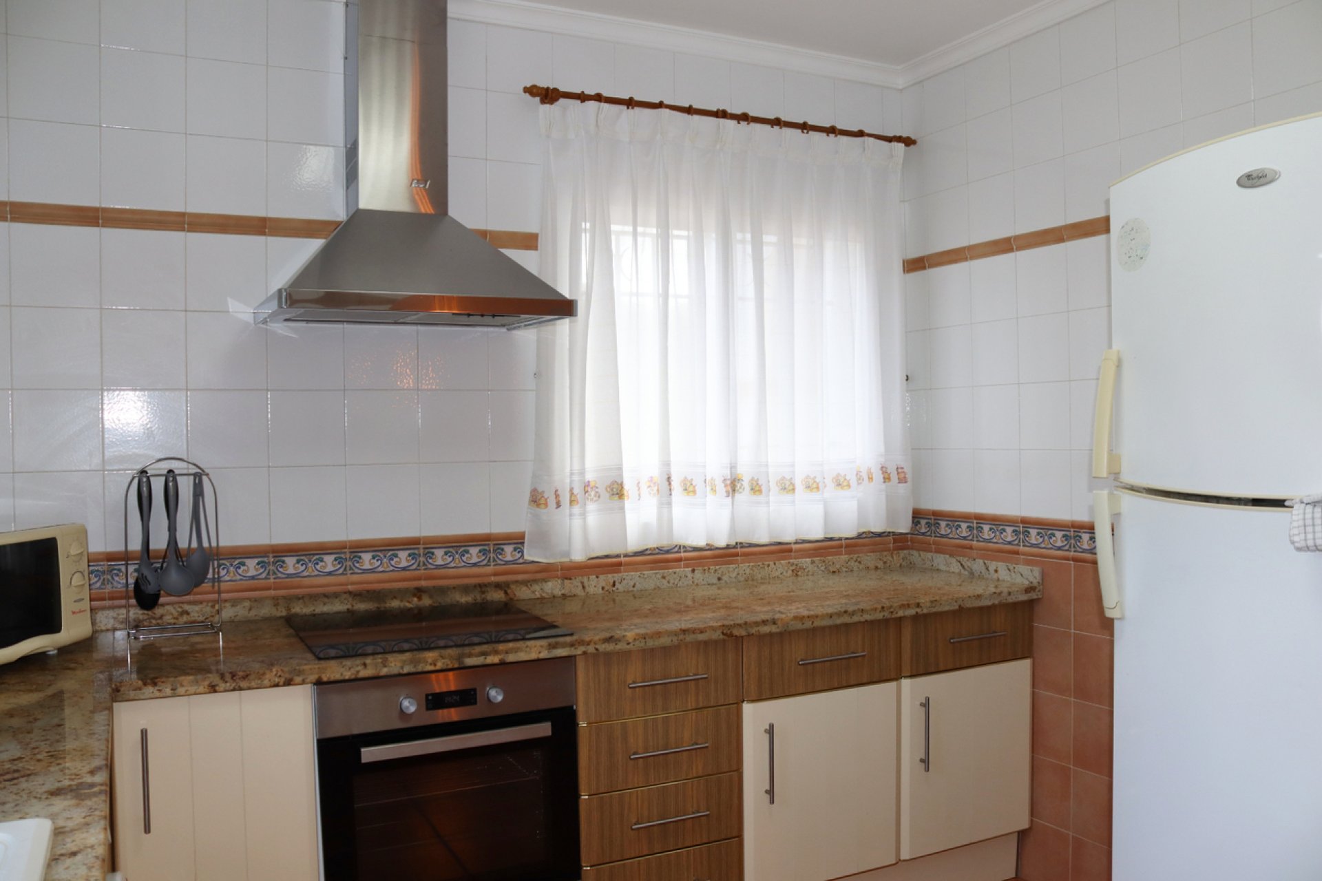Használt Ingatlanok - Villa -
Orba - Inland