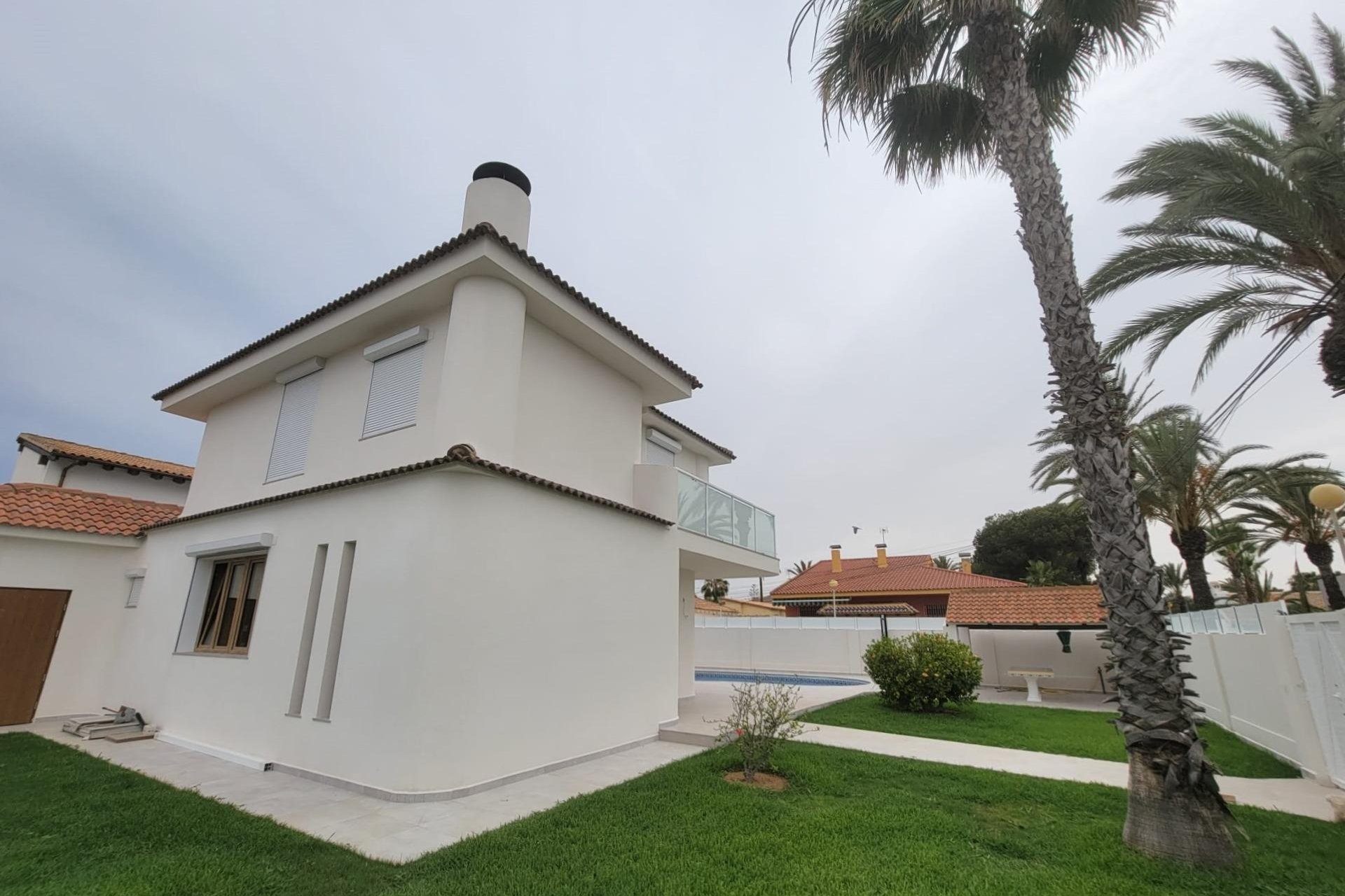 Használt Ingatlanok - Villa -
Orihuela Costa - Cabo Roig