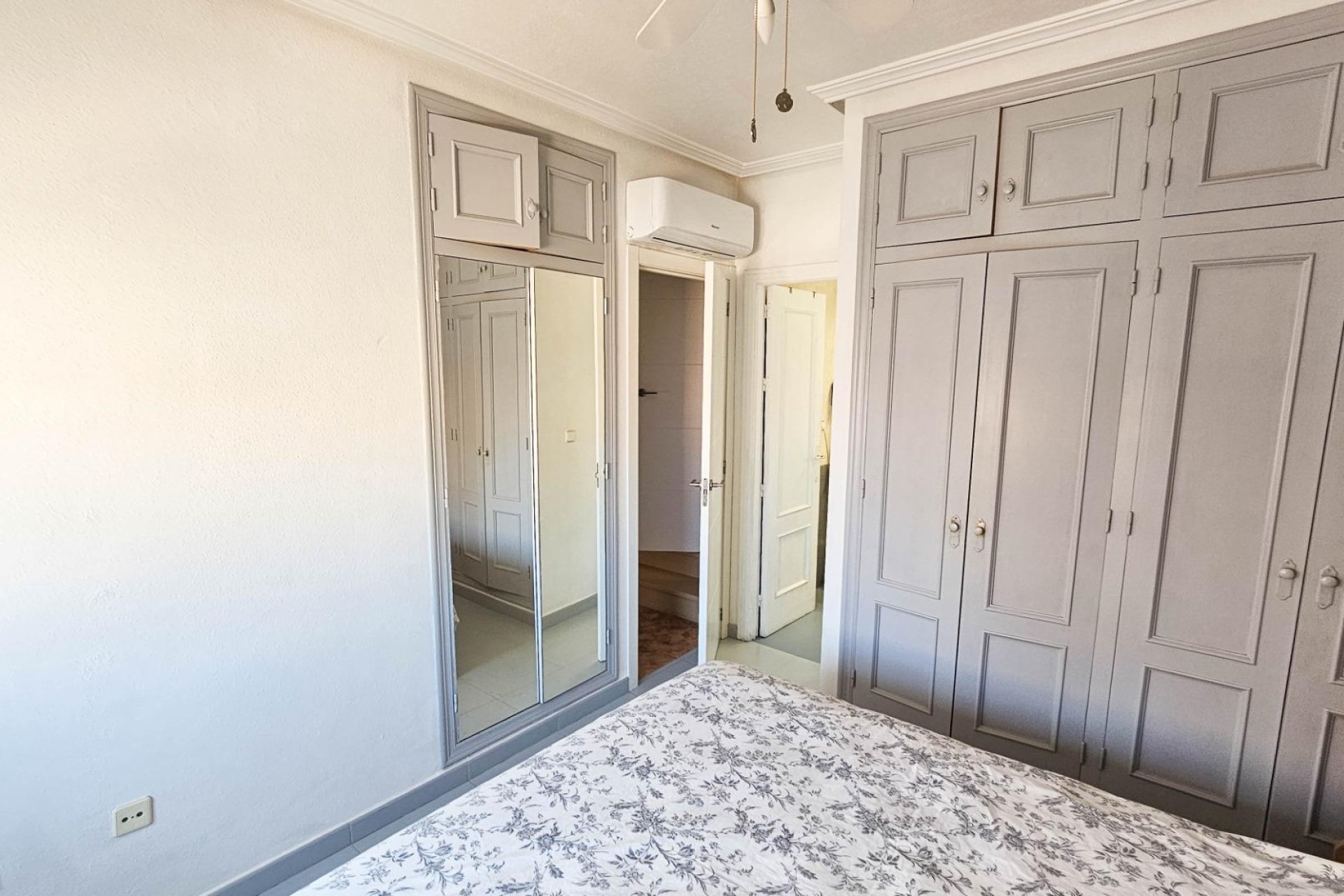 Használt Ingatlanok - Villa -
Orihuela Costa - Cabo Roig