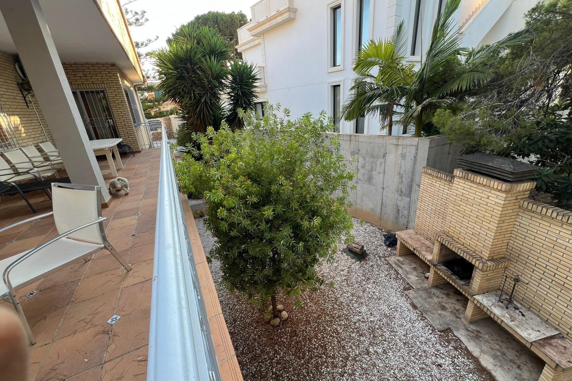Használt Ingatlanok - Villa -
Orihuela Costa - Campoamor