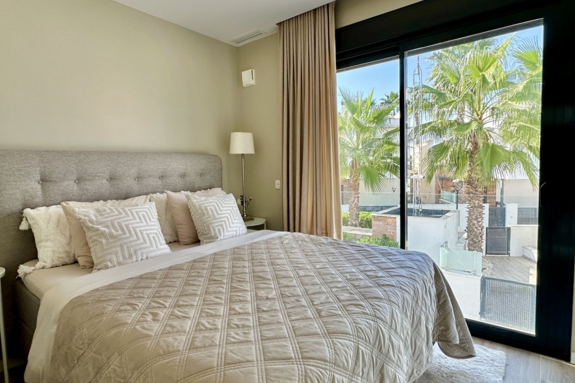 Használt Ingatlanok - Villa -
Orihuela Costa - Costa Blanca