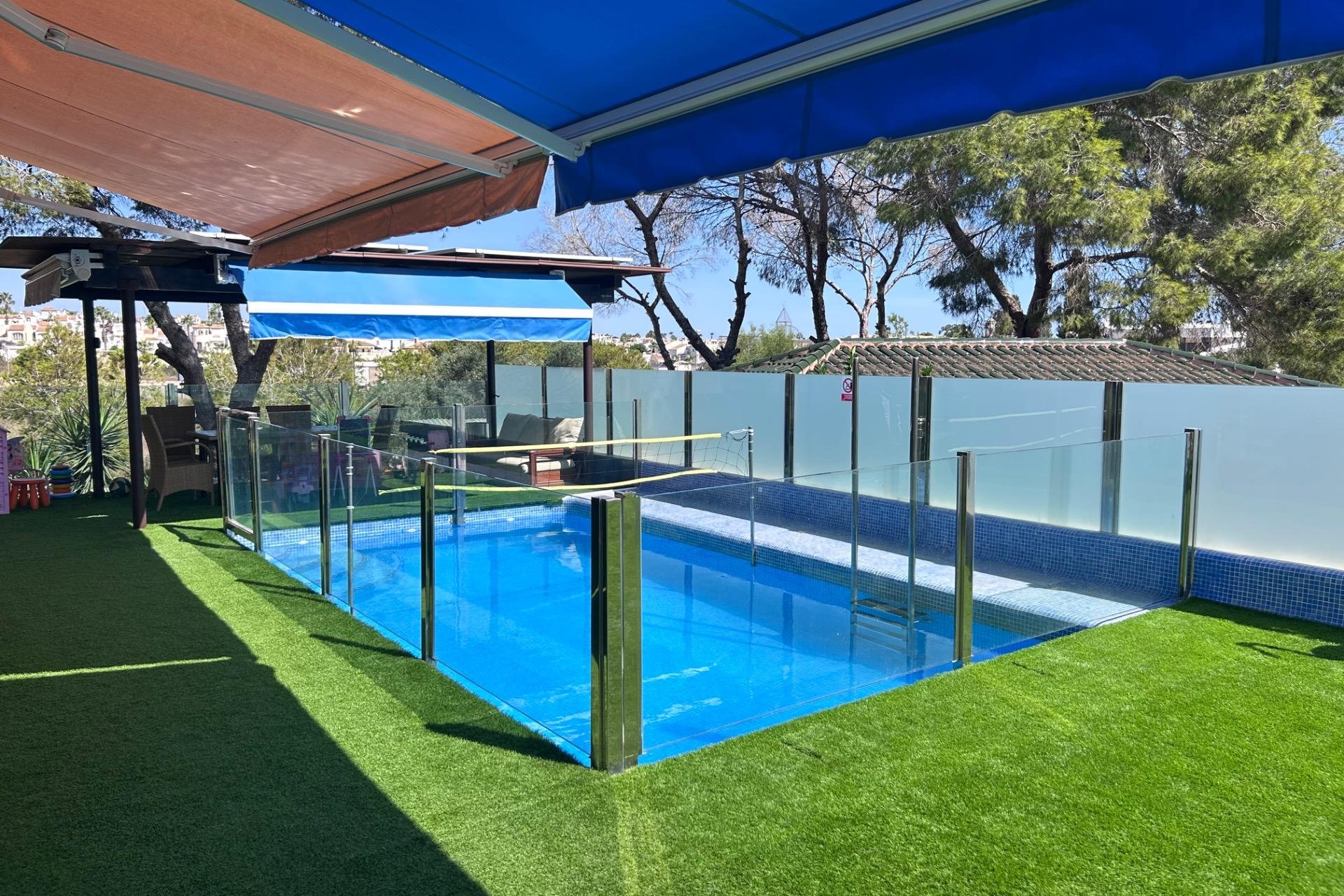 Használt Ingatlanok - Villa -
Orihuela Costa - Costa Blanca