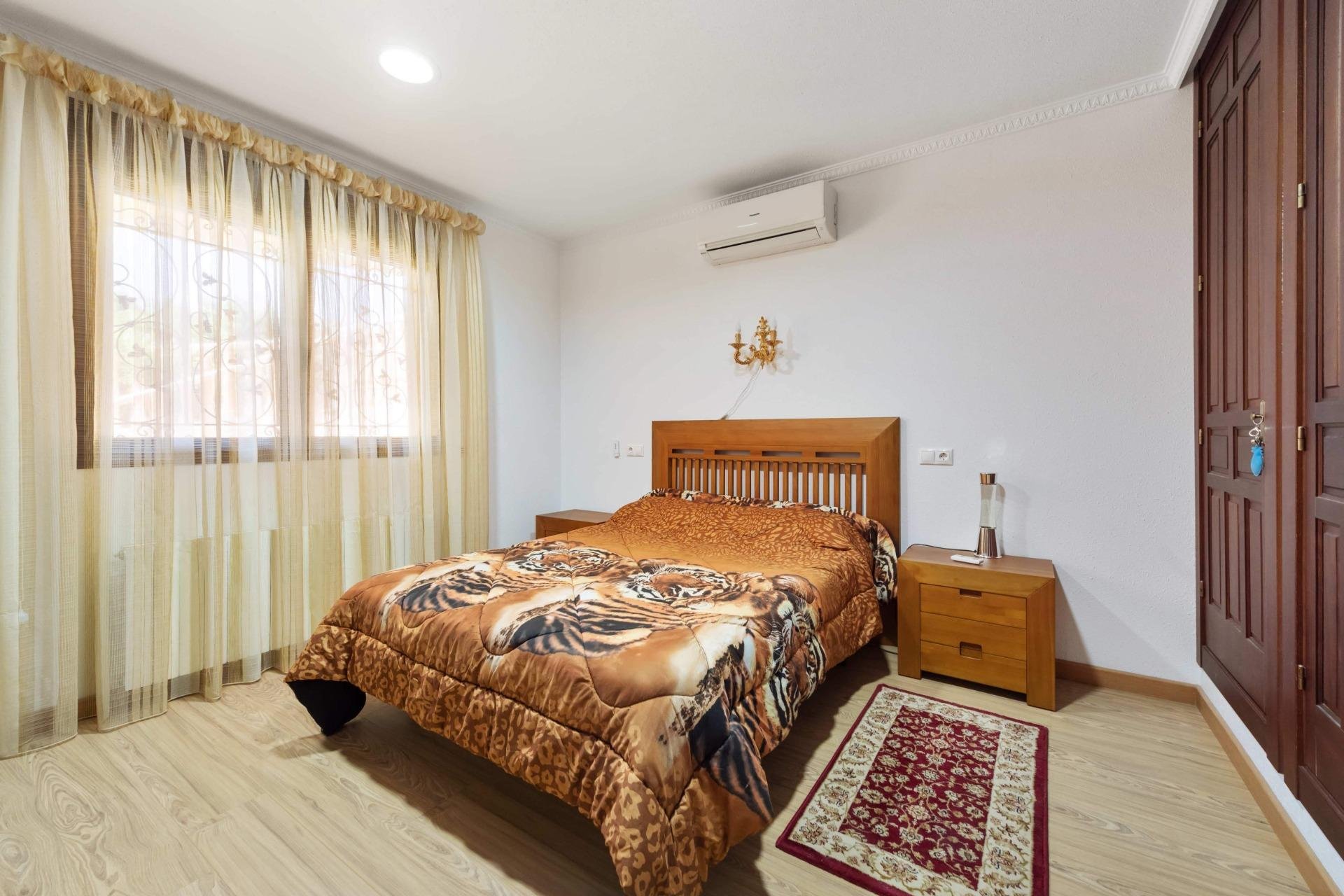 Használt Ingatlanok - Villa -
Orihuela Costa - Costa Blanca