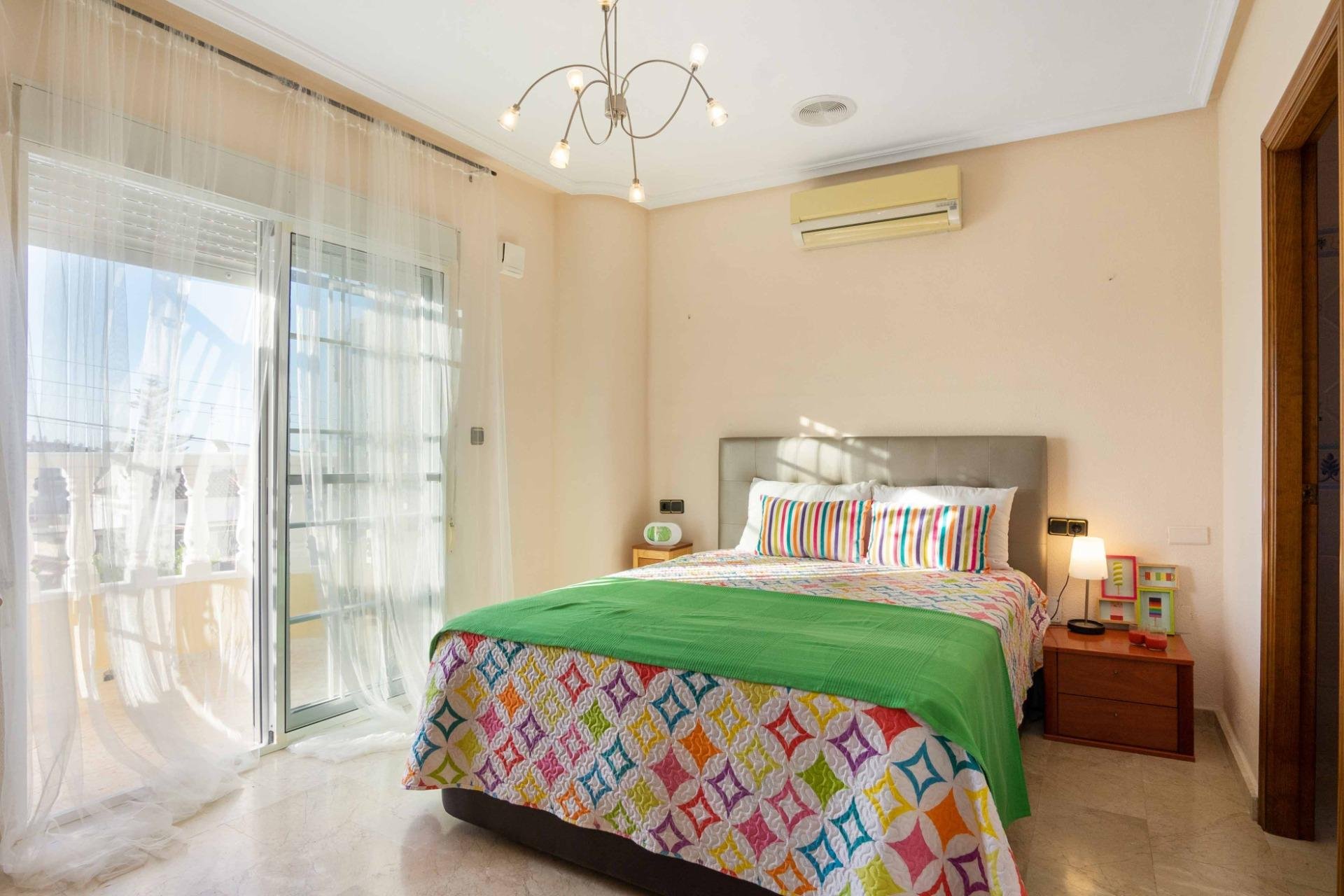 Használt Ingatlanok - Villa -
Orihuela Costa - La Florida