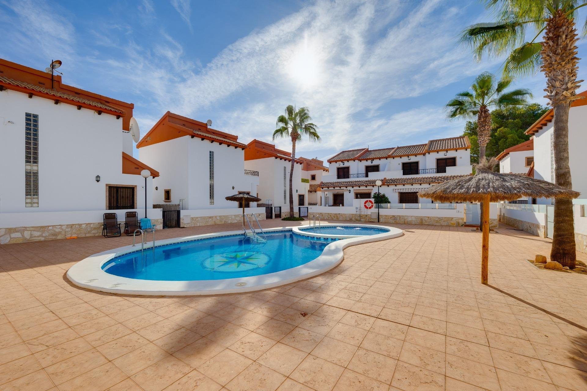 Használt Ingatlanok - Villa -
Orihuela Costa - PAU 8