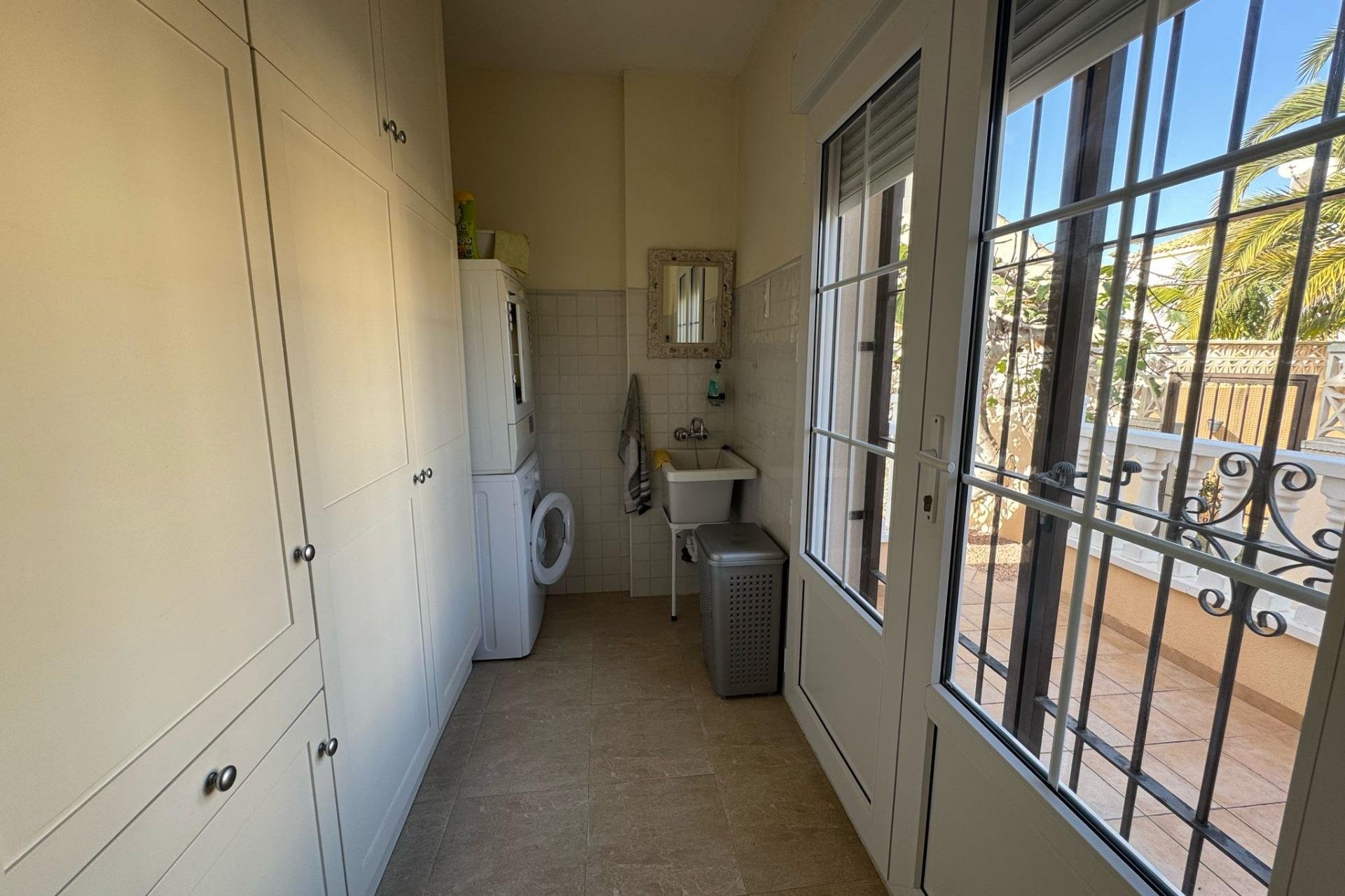 Használt Ingatlanok - Villa -
Orihuela Costa - Playa Flamenca