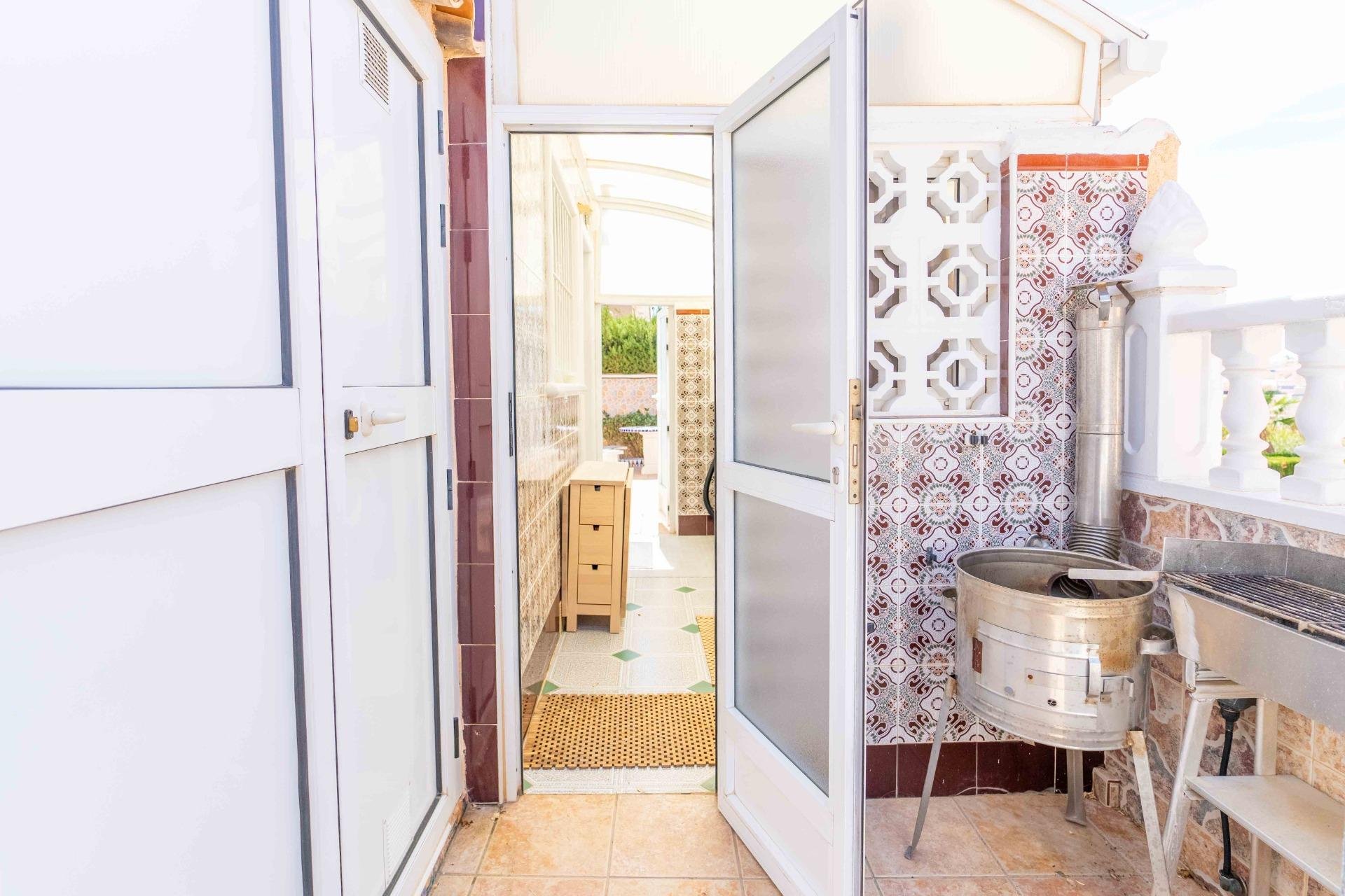 Használt Ingatlanok - Villa -
Orihuela Costa - Punta Prima