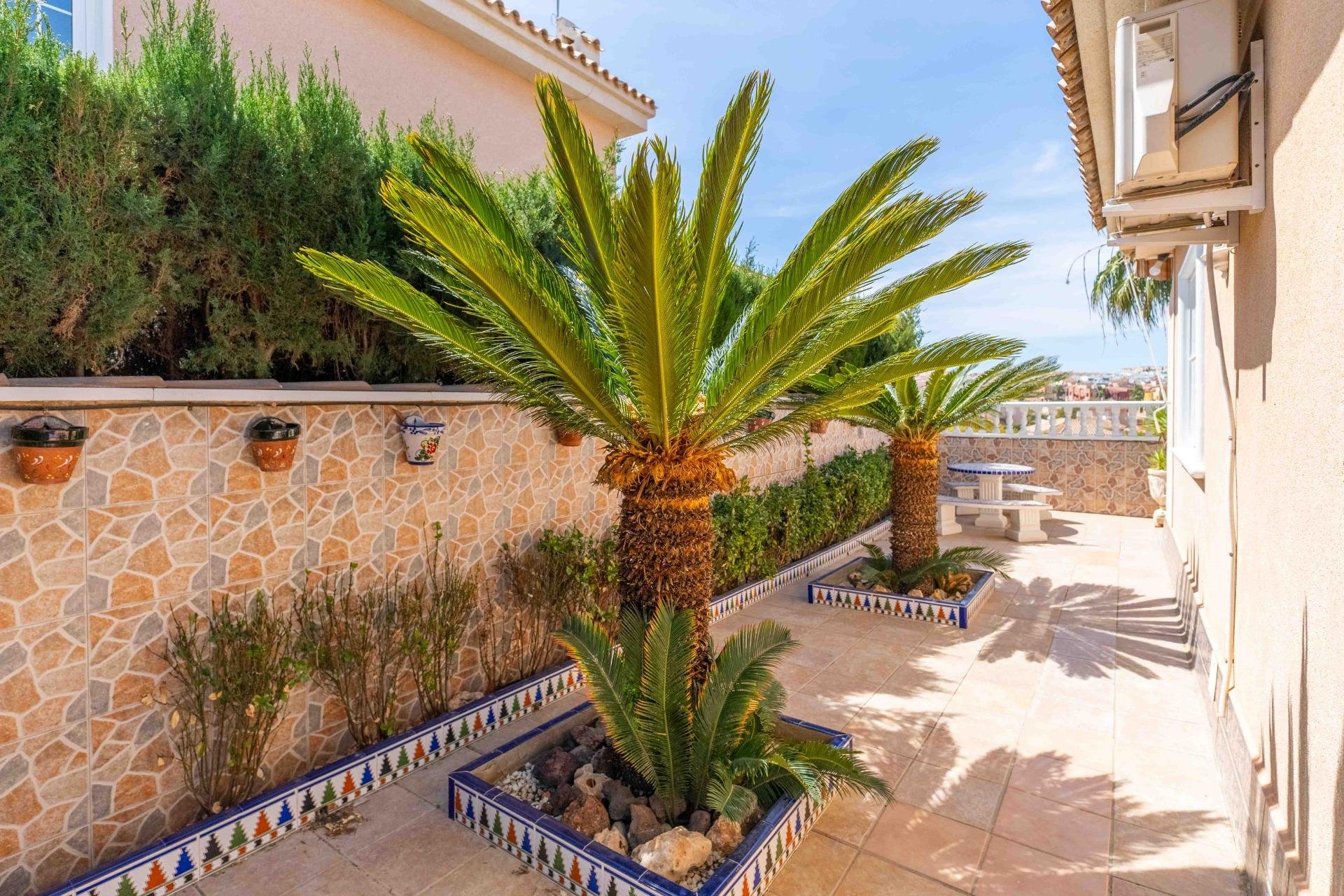 Használt Ingatlanok - Villa -
Orihuela Costa - Punta Prima