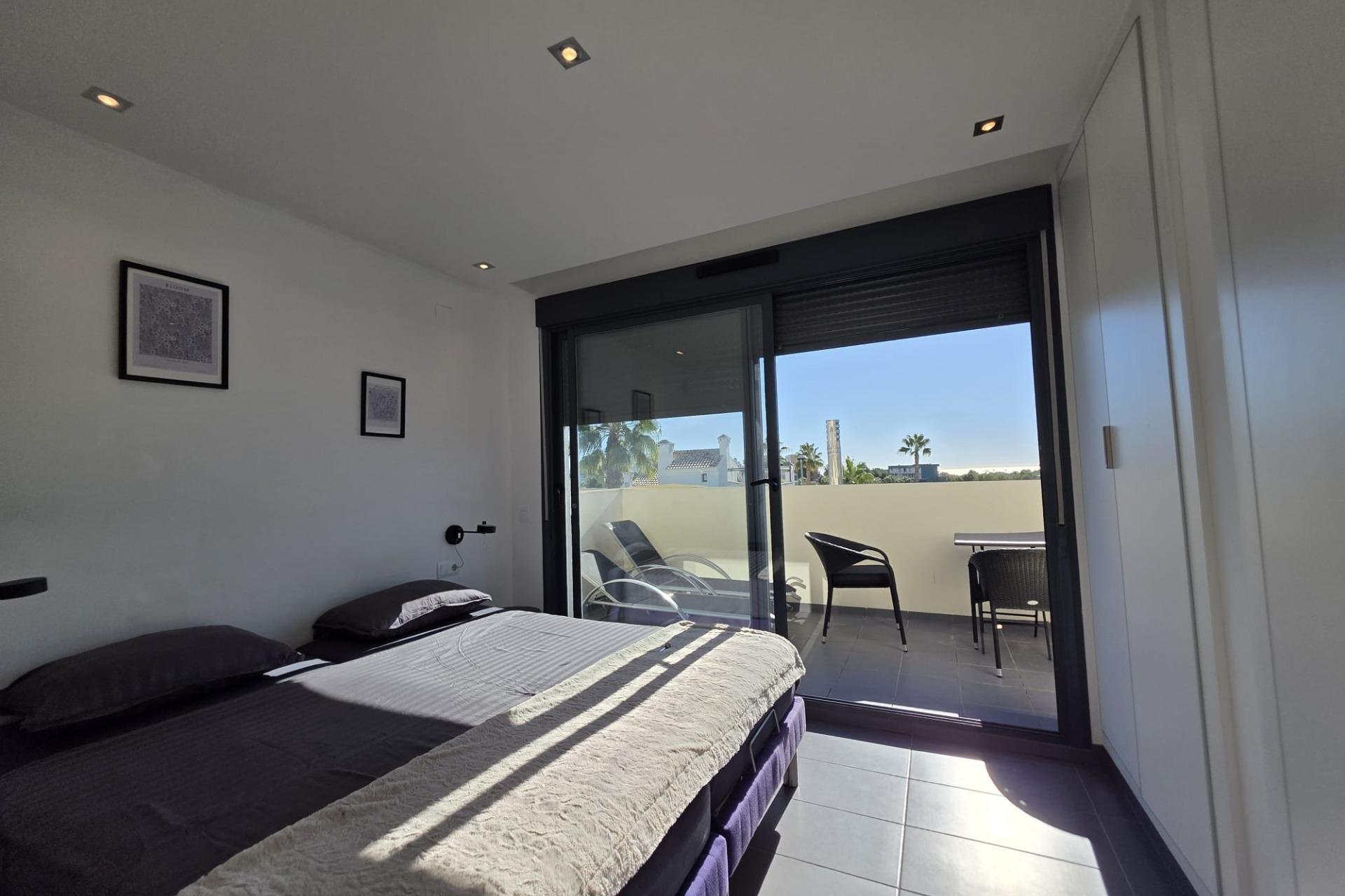 Használt Ingatlanok - Villa -
Orihuela Costa - Villamartín