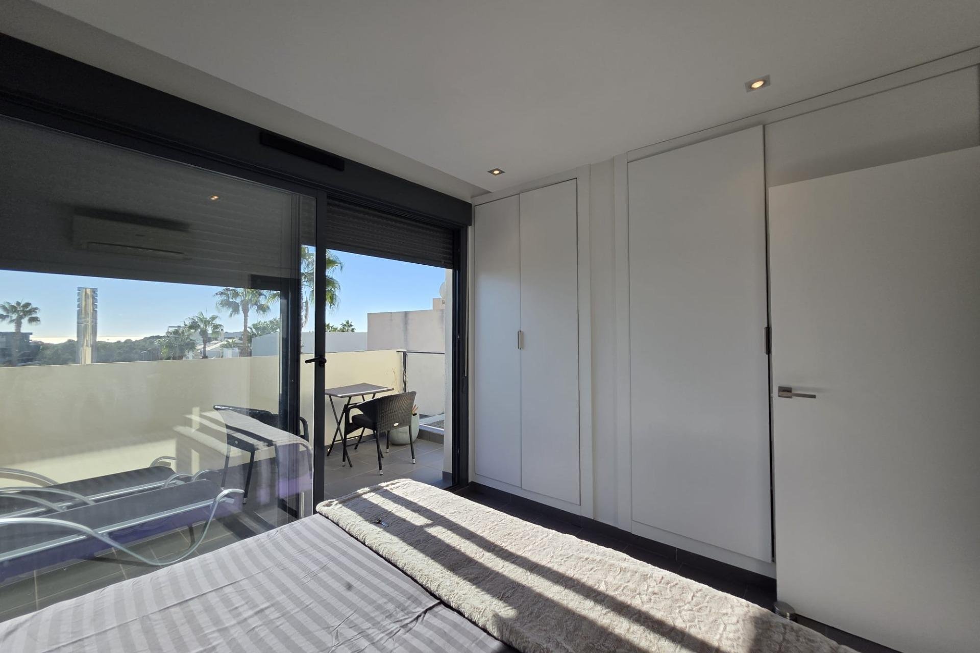 Használt Ingatlanok - Villa -
Orihuela Costa - Villamartín