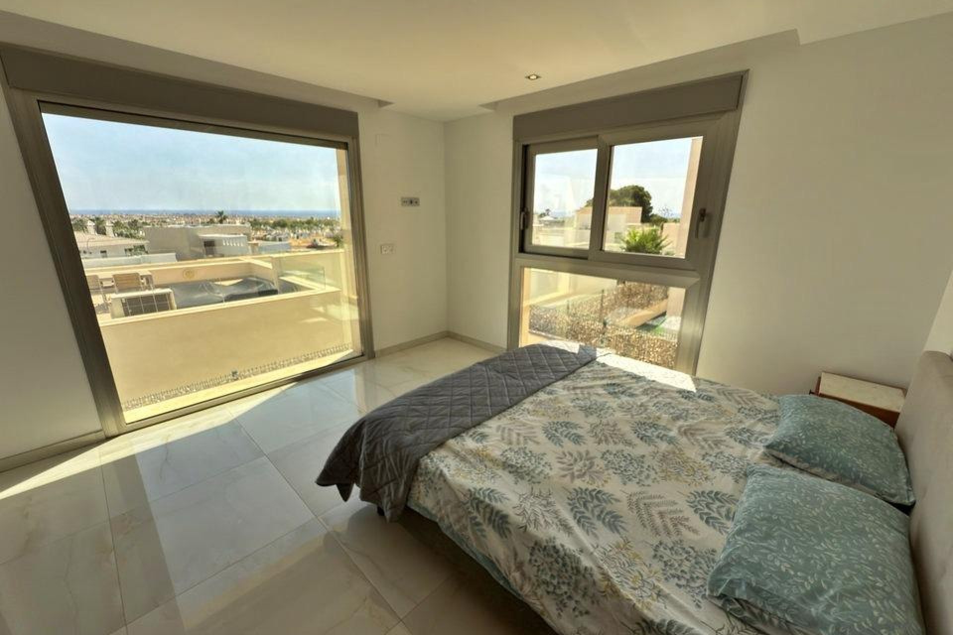 Használt Ingatlanok - Villa -
Orihuela Costa - Villamartín
