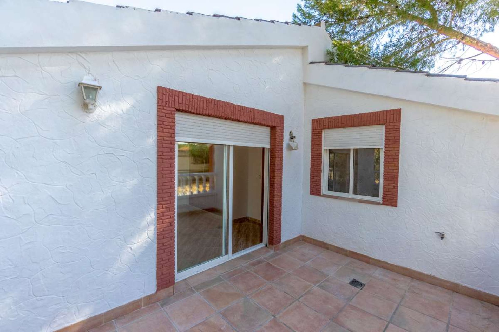 Használt Ingatlanok - Villa -
Orihuela - Inland