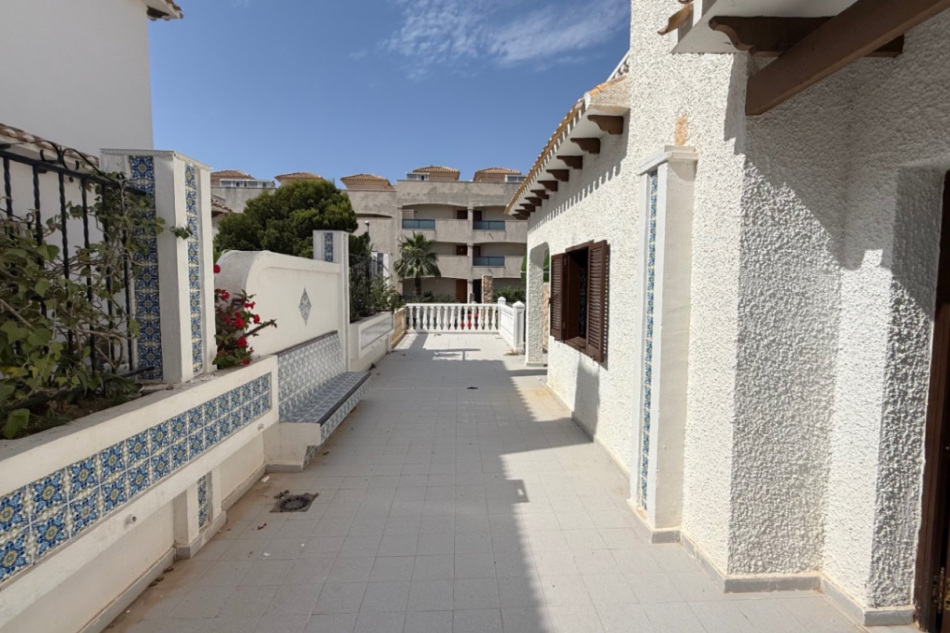 Használt Ingatlanok - Villa -
Orihuela - Inland