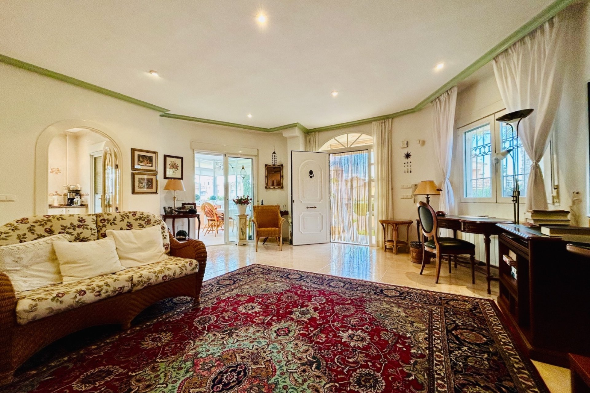 Használt Ingatlanok - Villa -
Orihuela - Inland
