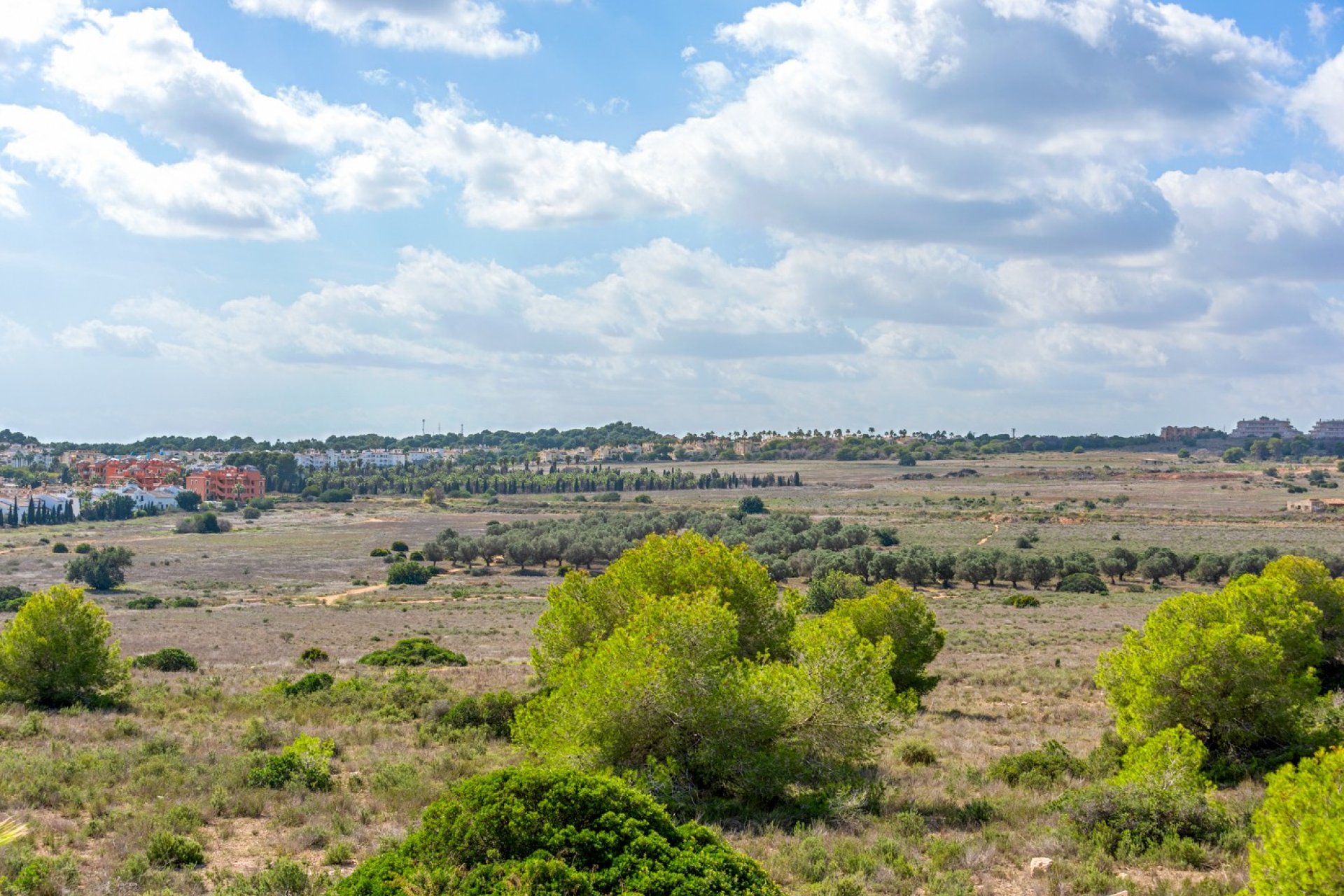 Használt Ingatlanok - Villa -
Orihuela - Inland