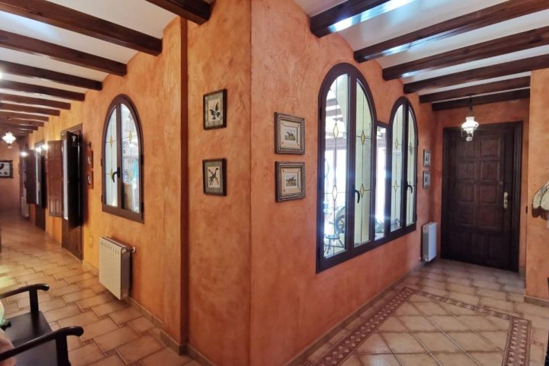 Használt Ingatlanok - Villa -
Orihuela - Inland