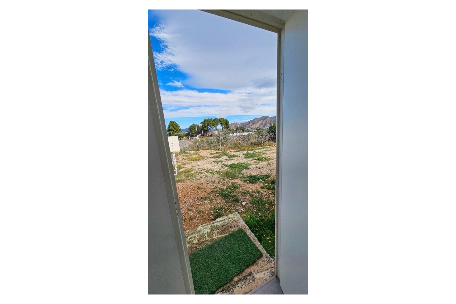 Használt Ingatlanok - Villa -
Orihuela - Inland