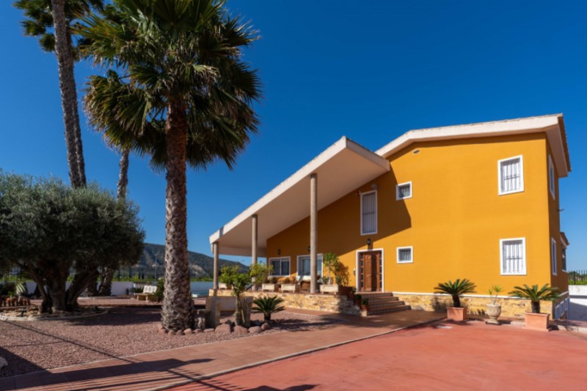 Használt Ingatlanok - Villa -
Orihuela - Inland