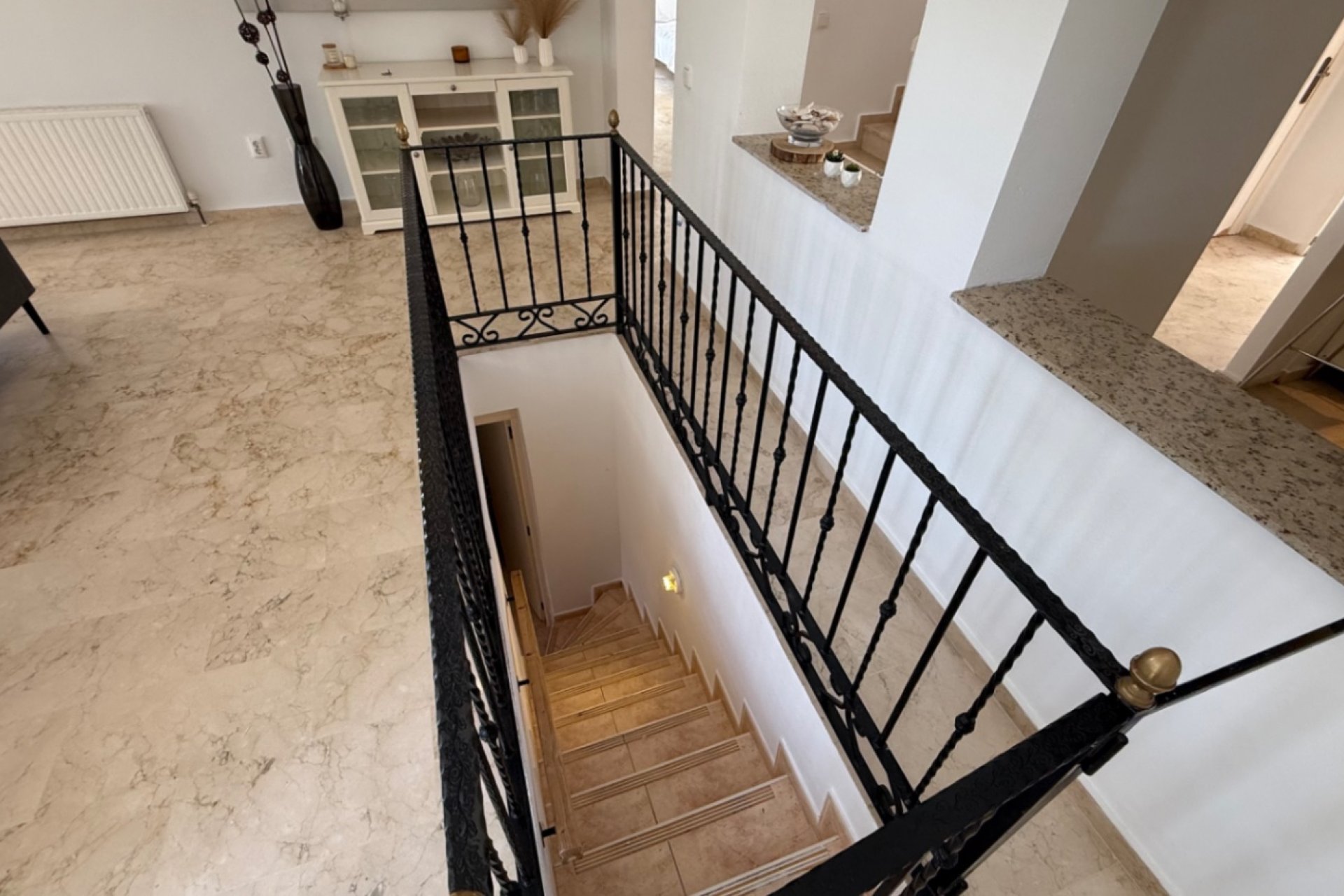 Használt Ingatlanok - Villa -
Orihuela - Inland