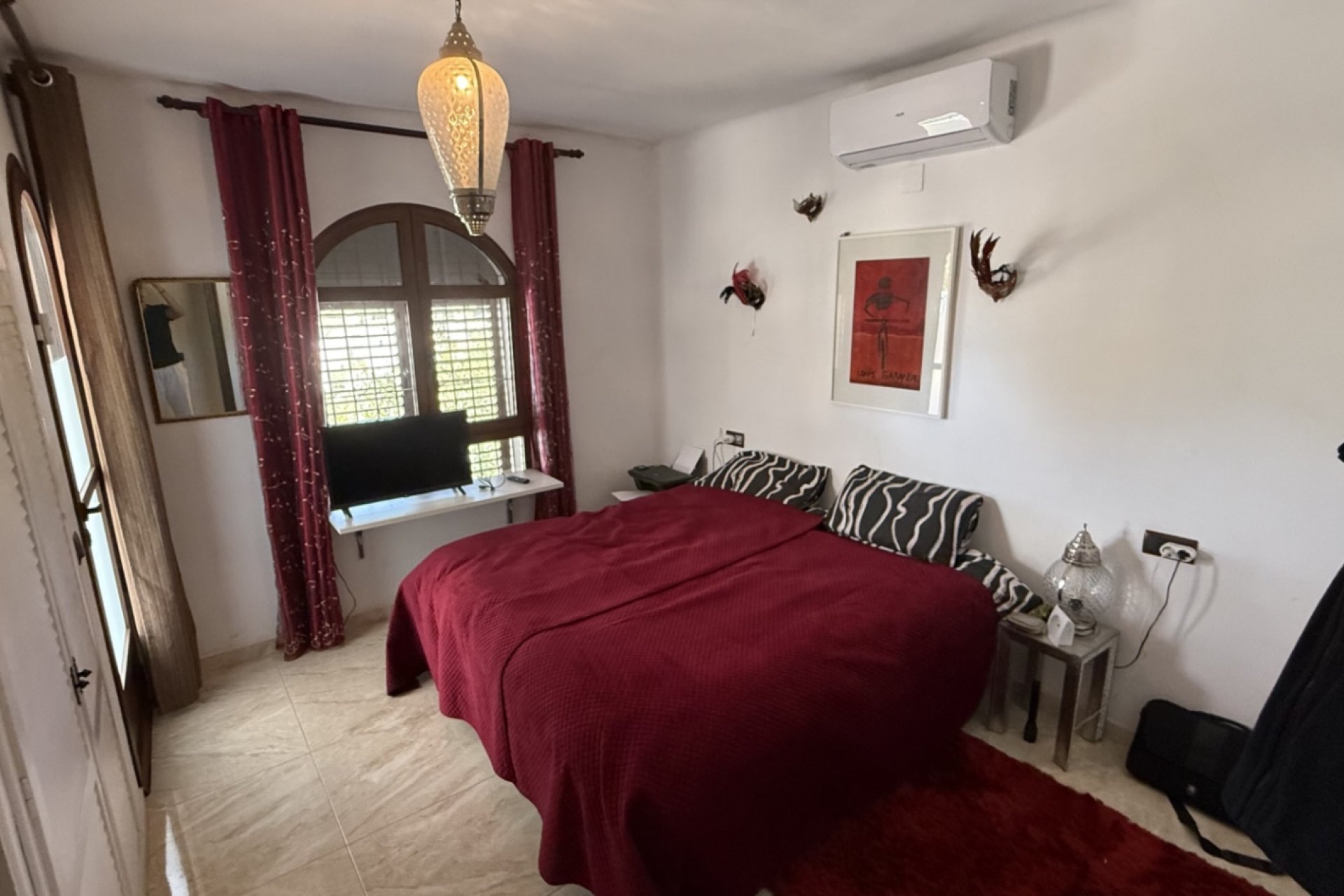 Használt Ingatlanok - Villa -
Orihuela - Inland