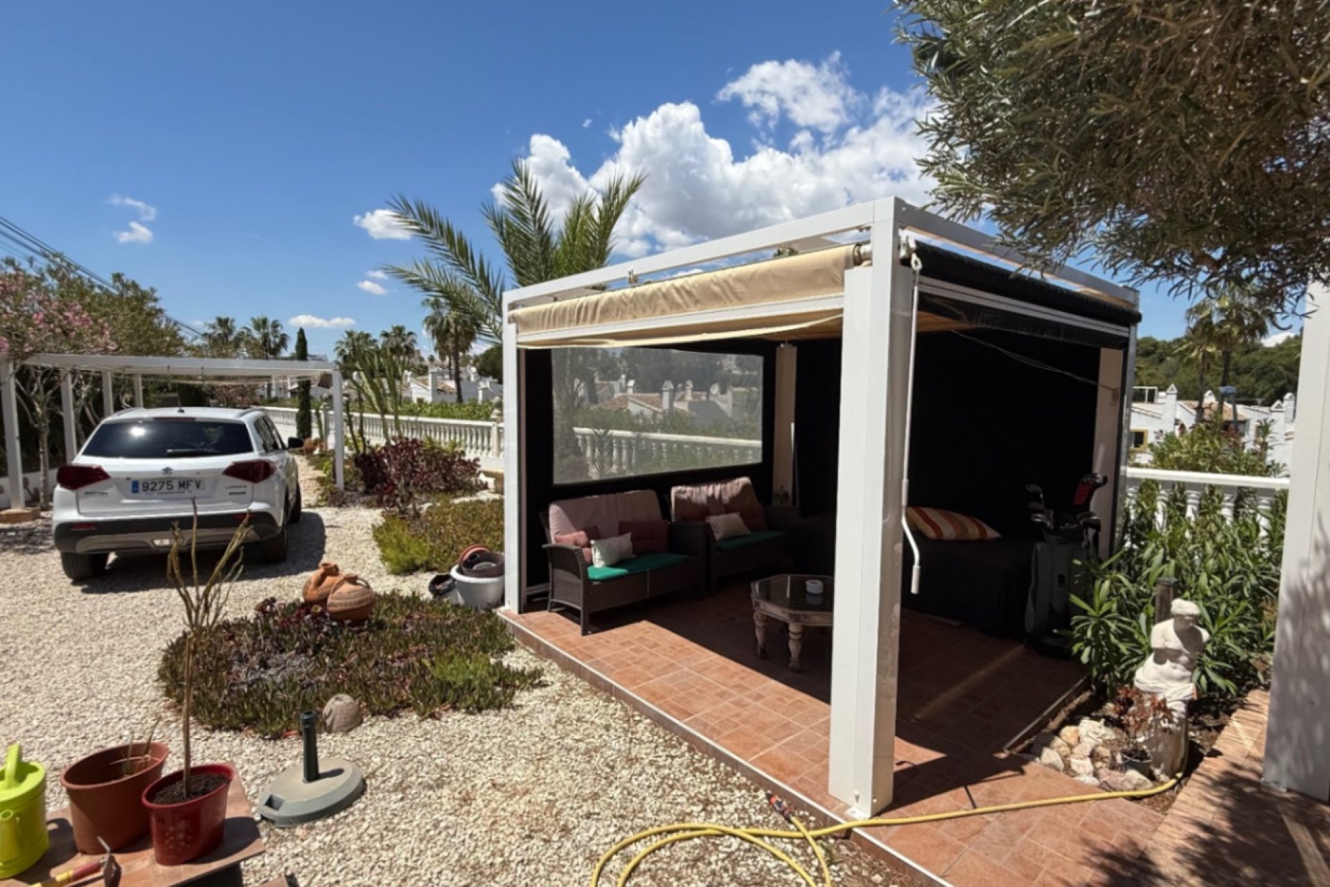 Használt Ingatlanok - Villa -
Orihuela - Inland