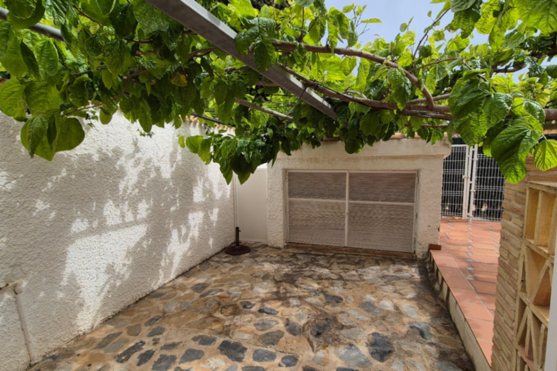 Használt Ingatlanok - Villa -
Orihuela - Inland