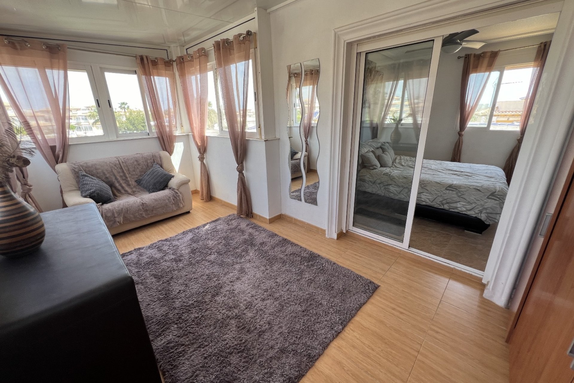 Használt Ingatlanok - Villa -
Orihuela - Inland