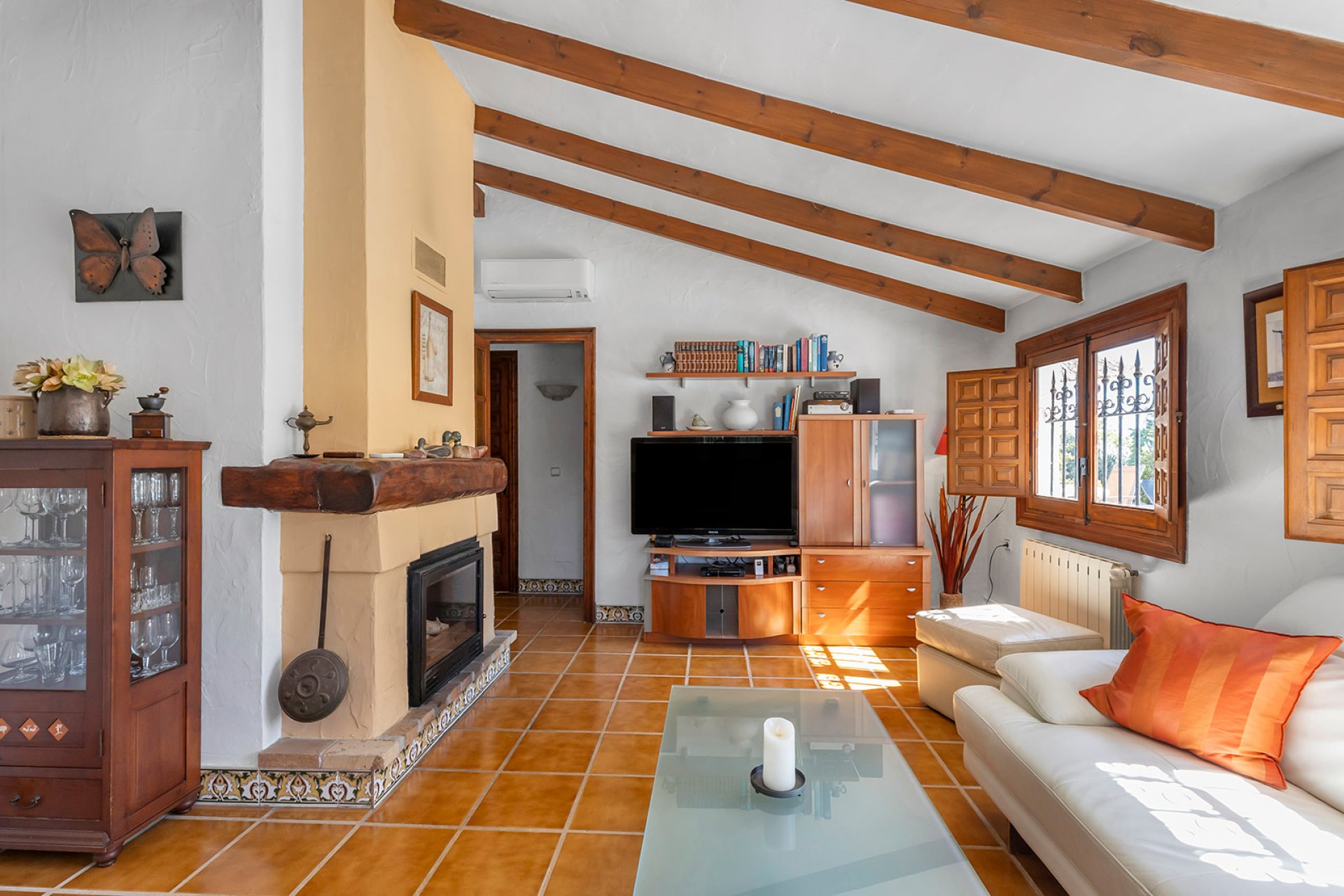 Használt Ingatlanok - Villa -
Orihuela - Inland