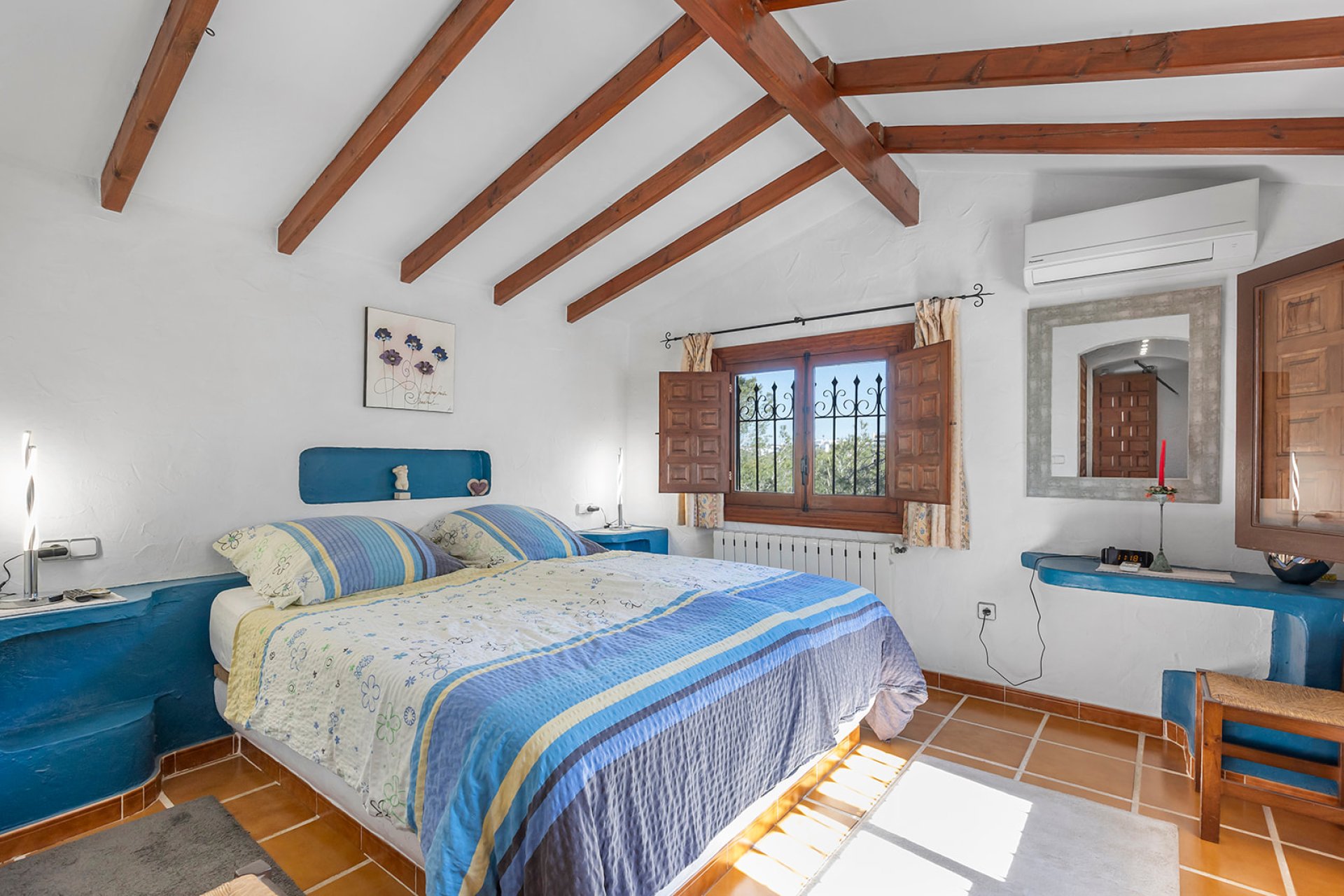 Használt Ingatlanok - Villa -
Orihuela - Inland