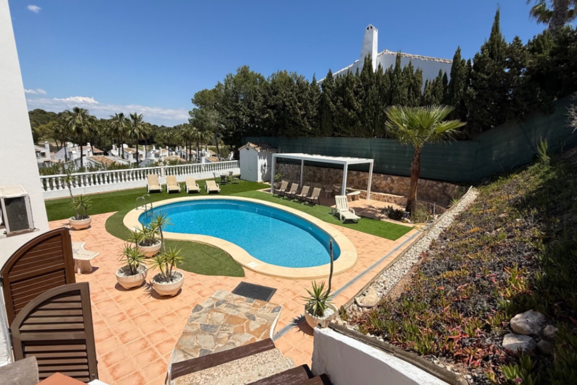 Használt Ingatlanok - Villa -
Orihuela - Inland