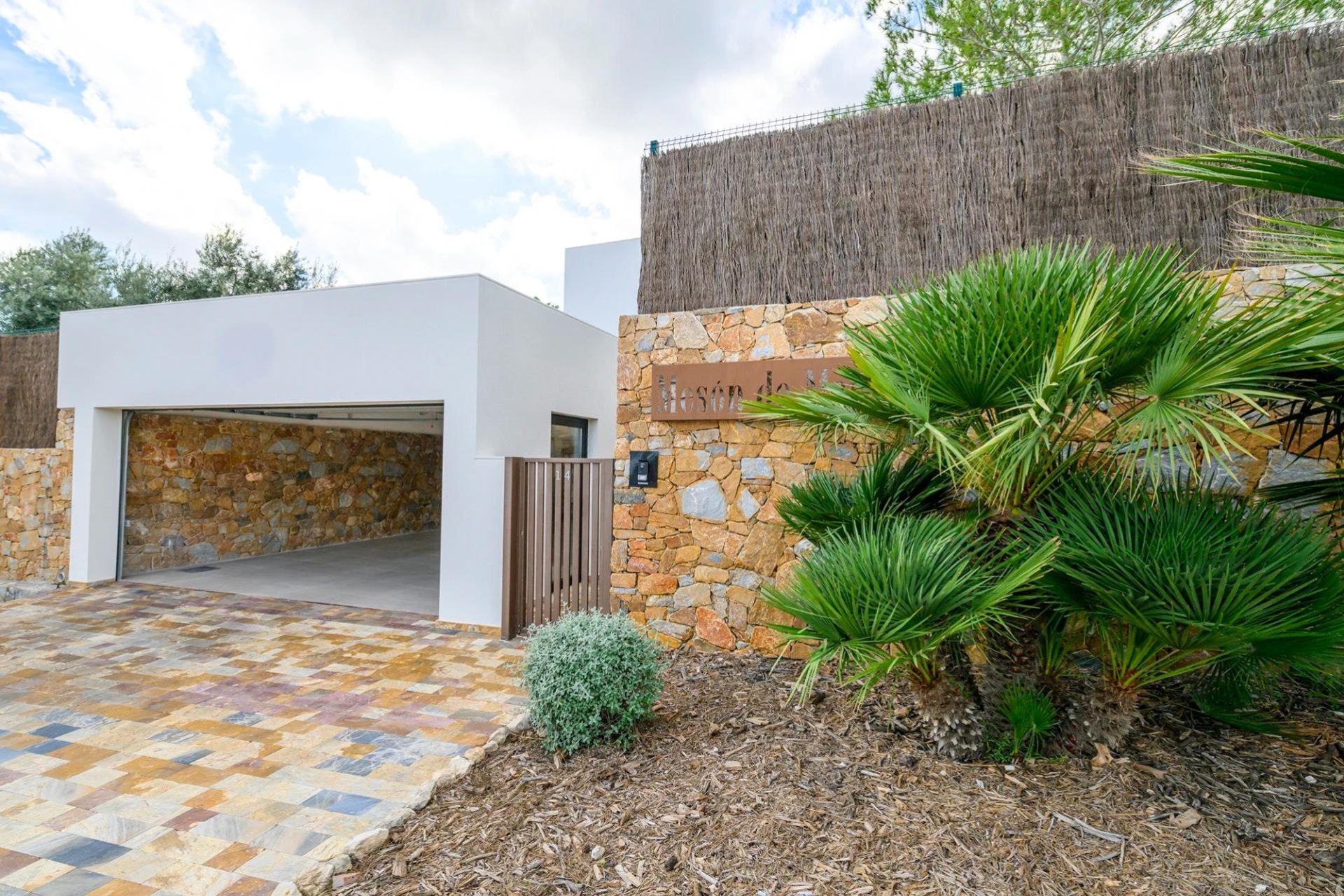 Használt Ingatlanok - Villa -
Orihuela - Inland