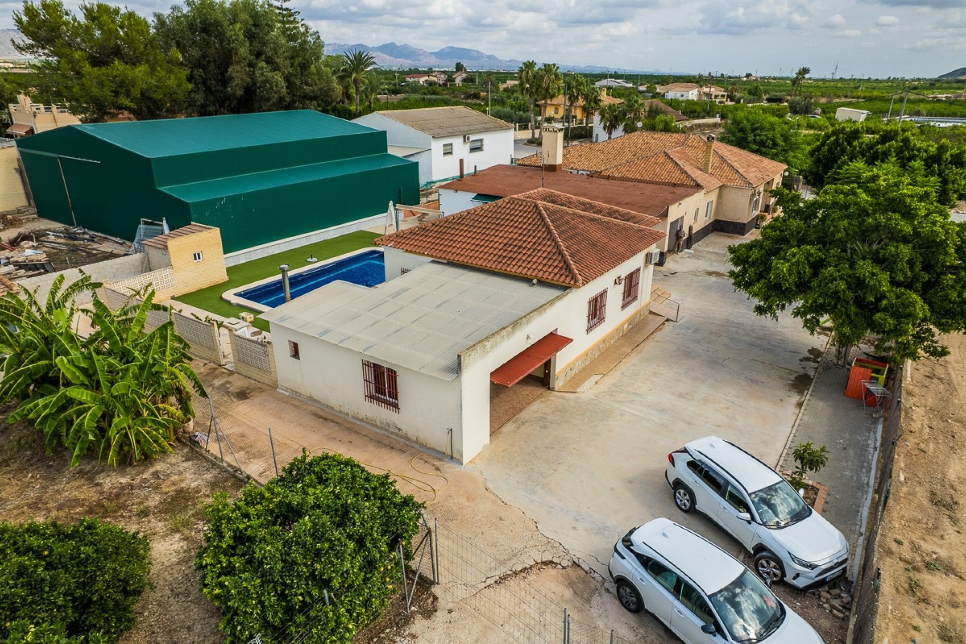 Használt Ingatlanok - Villa -
Orihuela - Inland