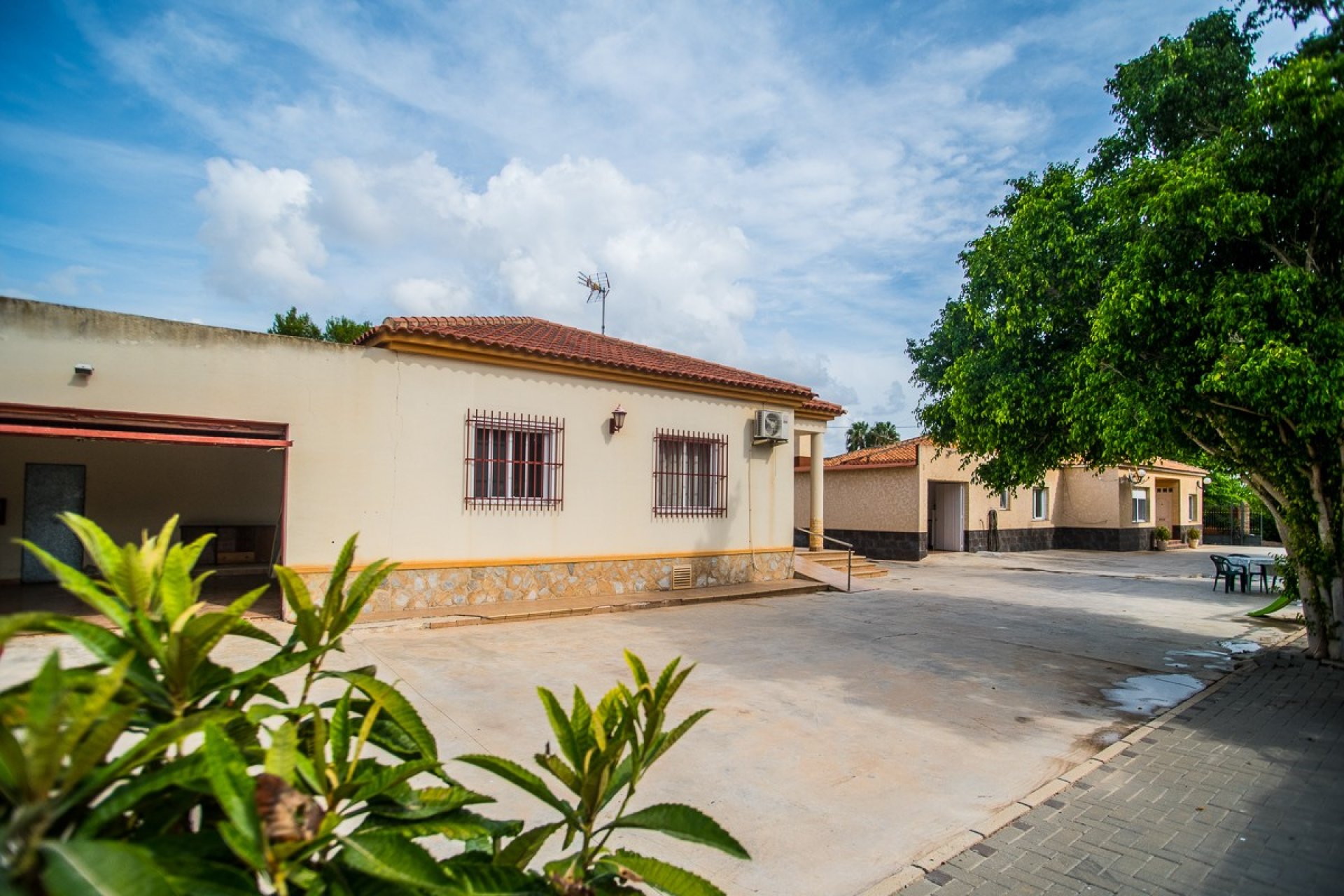 Használt Ingatlanok - Villa -
Orihuela - Inland
