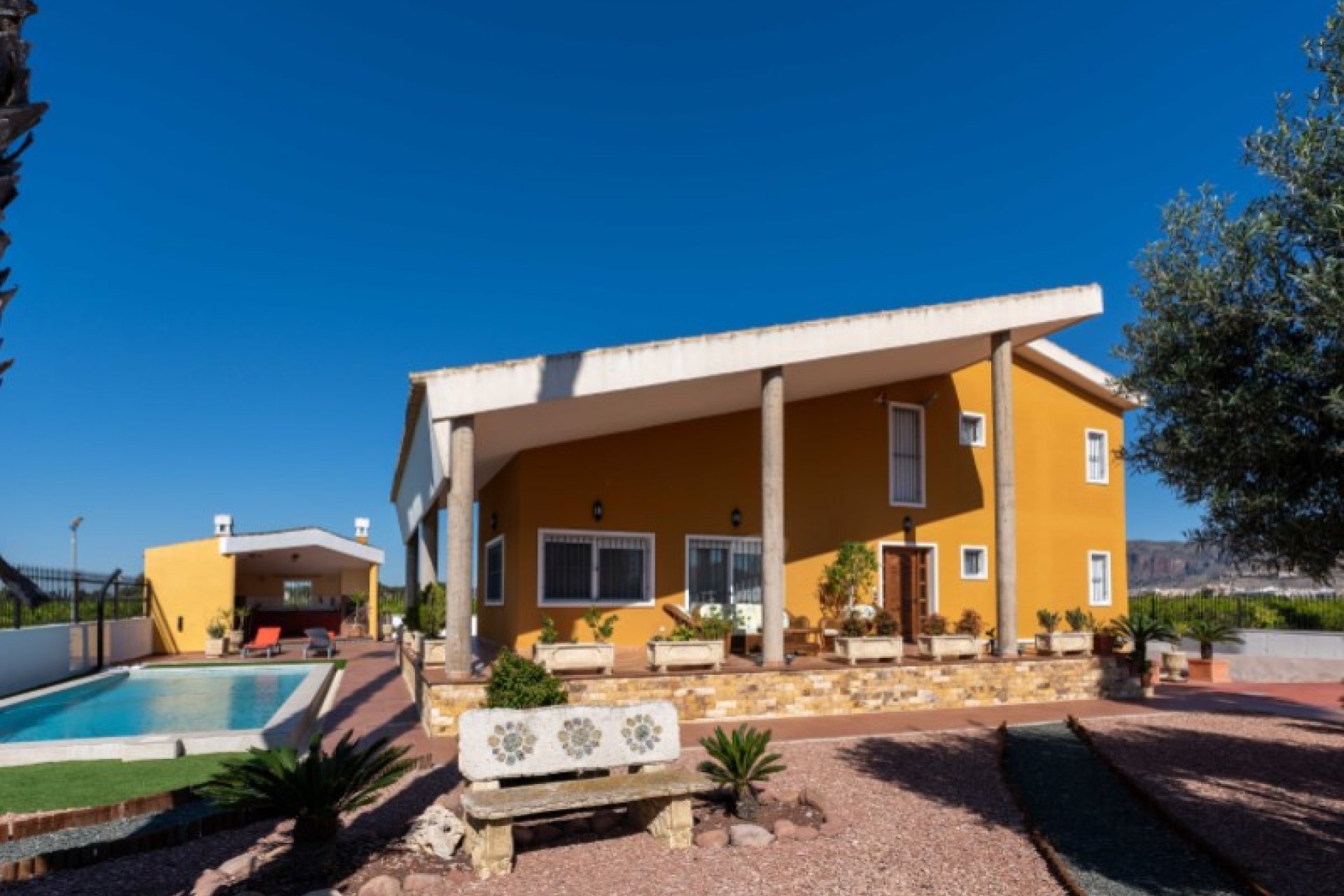 Használt Ingatlanok - Villa -
Orihuela - Inland