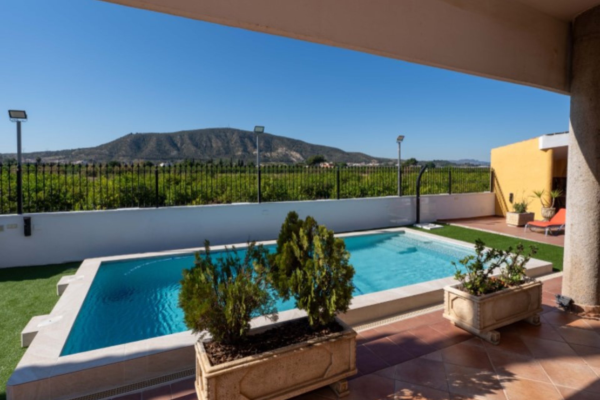 Használt Ingatlanok - Villa -
Orihuela - Inland