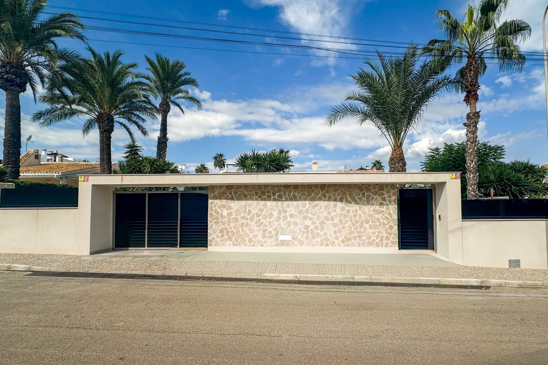 Használt Ingatlanok - Villa -
Orihuela - Inland
