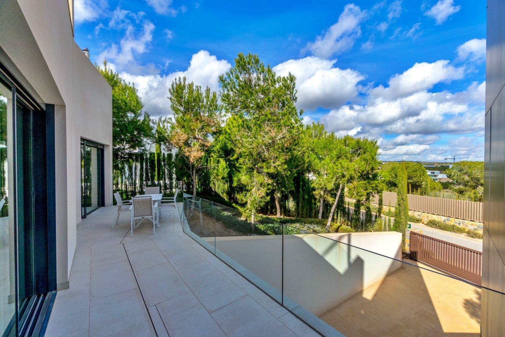 Használt Ingatlanok - Villa -
Orihuela - Las Colinas Golf