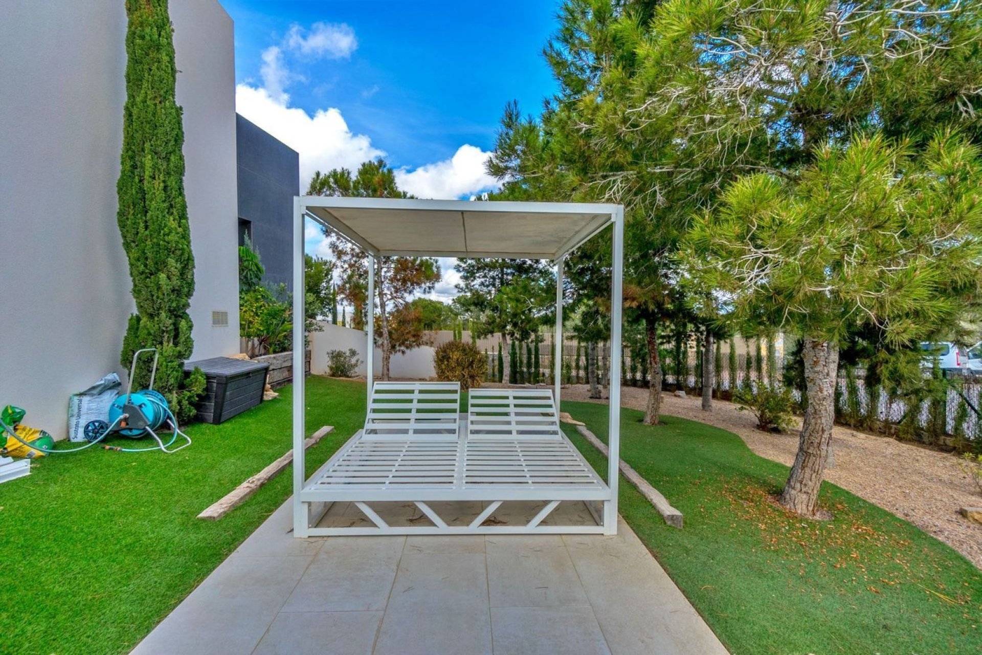 Használt Ingatlanok - Villa -
Orihuela - Las Colinas Golf