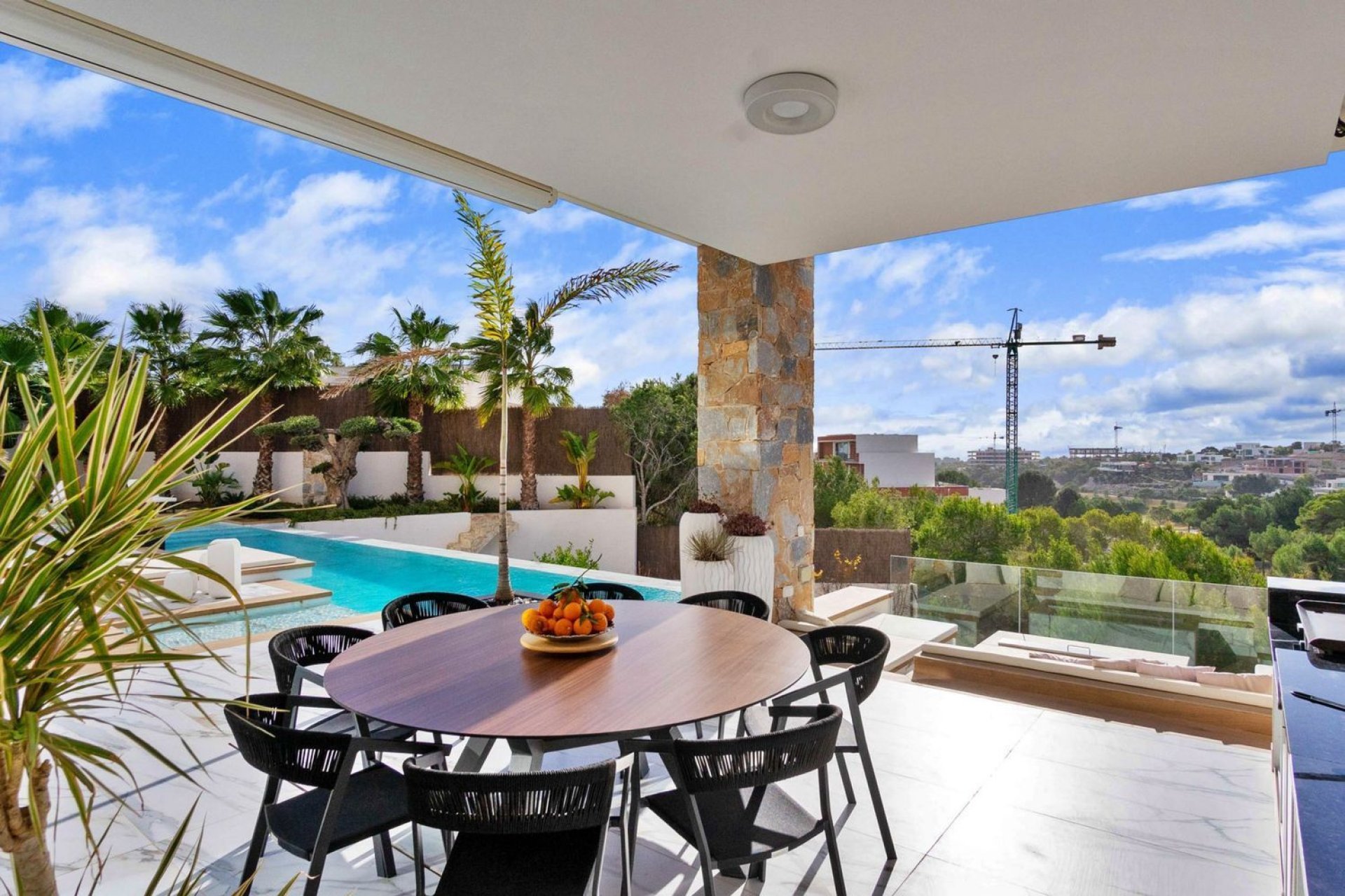 Használt Ingatlanok - Villa -
Orihuela - Las Colinas Golf