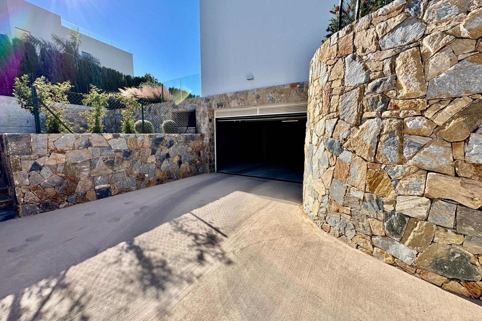 Használt Ingatlanok - Villa -
Orihuela - Las Colinas Golf