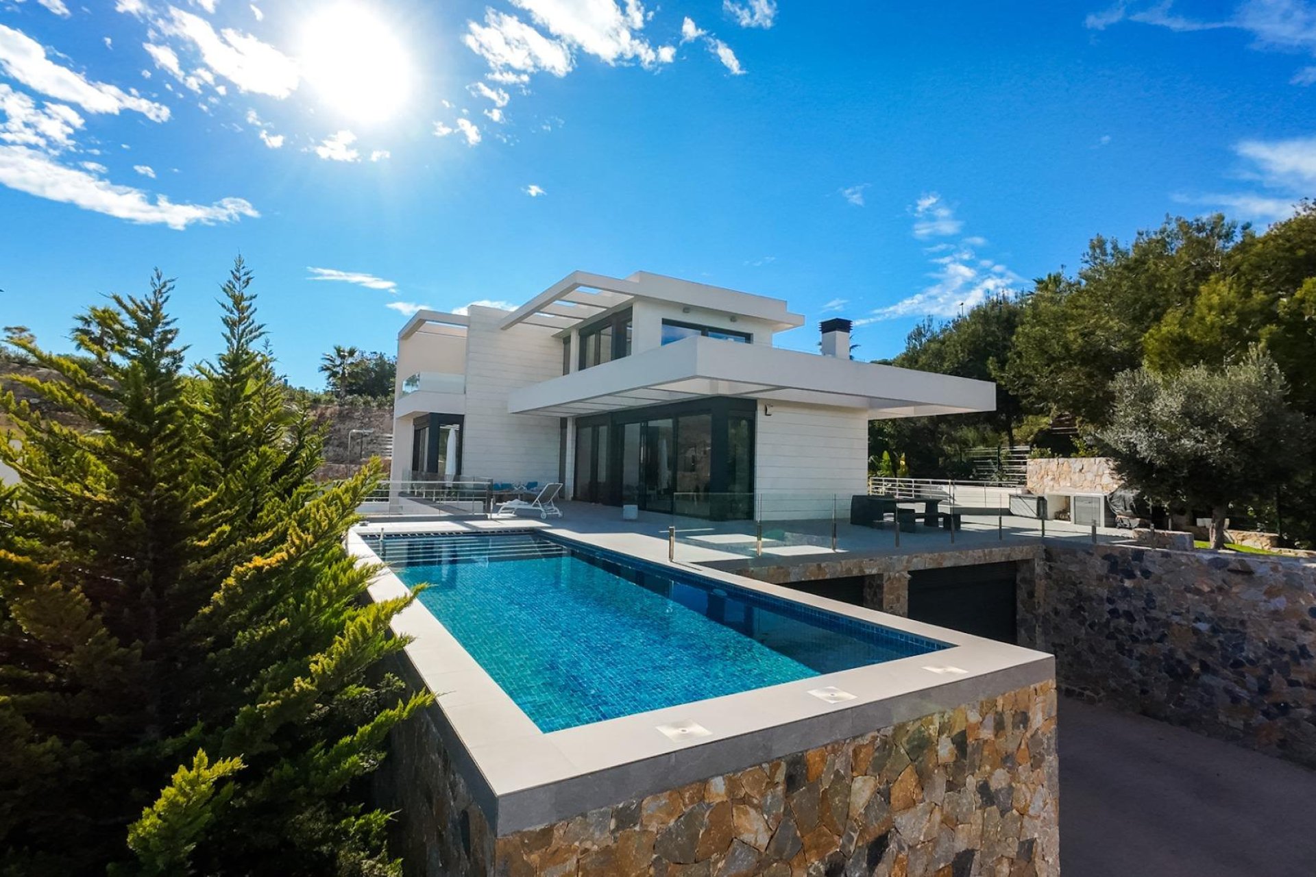 Használt Ingatlanok - Villa -
Orihuela - Las Colinas Golf