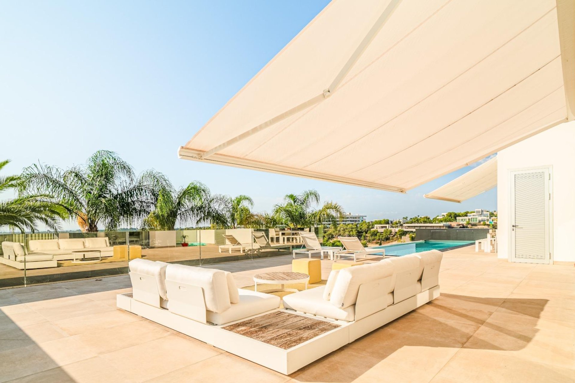 Használt Ingatlanok - Villa -
Orihuela - Las Colinas Golf