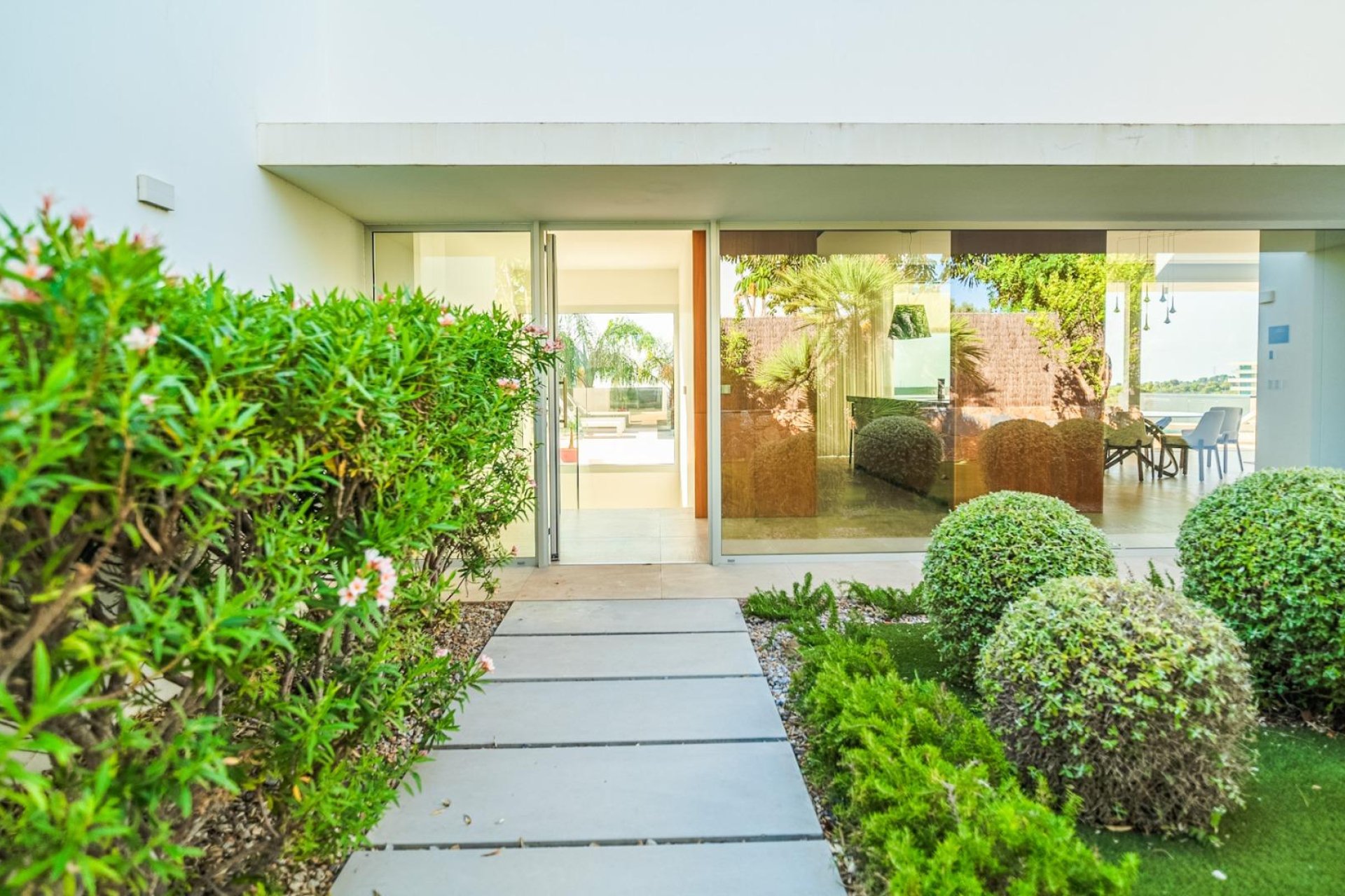 Használt Ingatlanok - Villa -
Orihuela - Las Colinas Golf