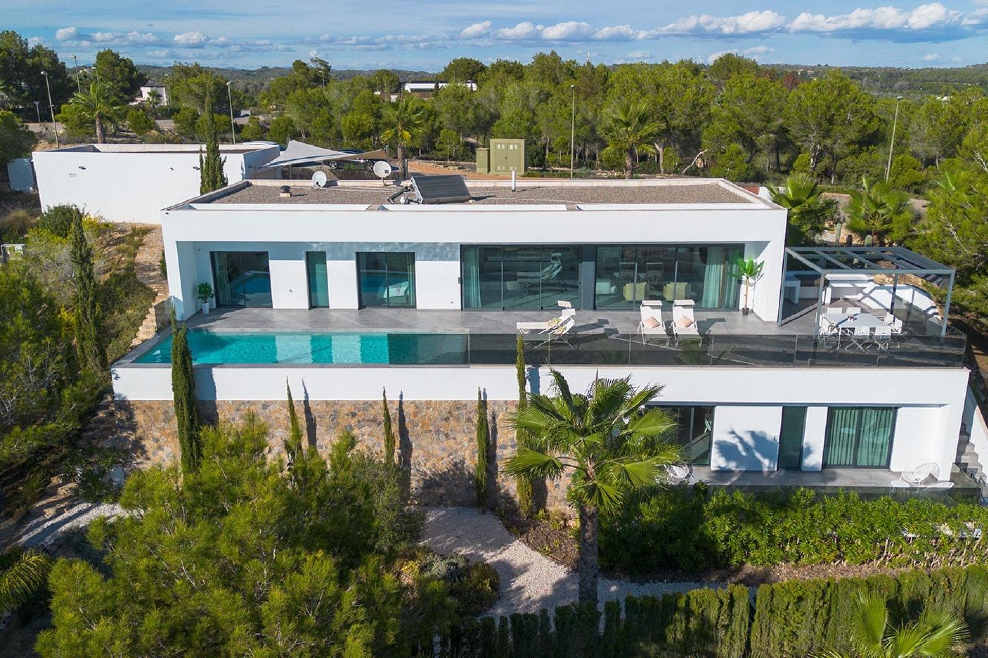 Használt Ingatlanok - Villa -
Orihuela - Las Colinas Golf